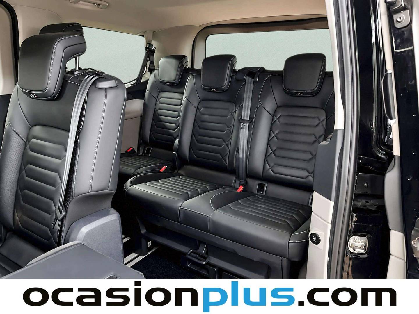 Extras y acabados del Ford Tourneo Custom Ford Tourneo Custom 2.0 Ecoblue L1 Titanium X Auto (170 CV) 8 Plazas