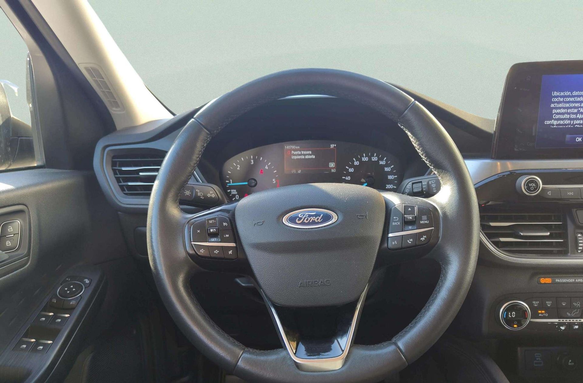 Ford Kuga 2.0 EcoBlue MHEV Titanium - foto 23