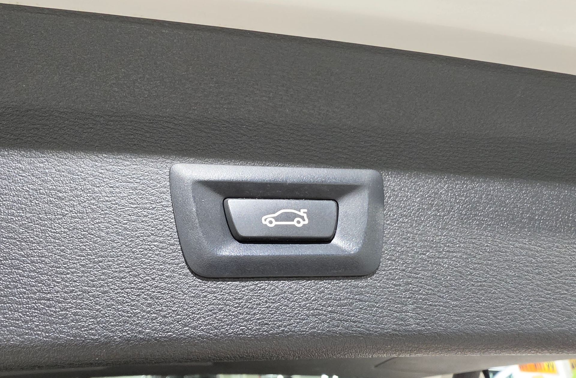 BMW X1 sDrive18d Business - foto 18