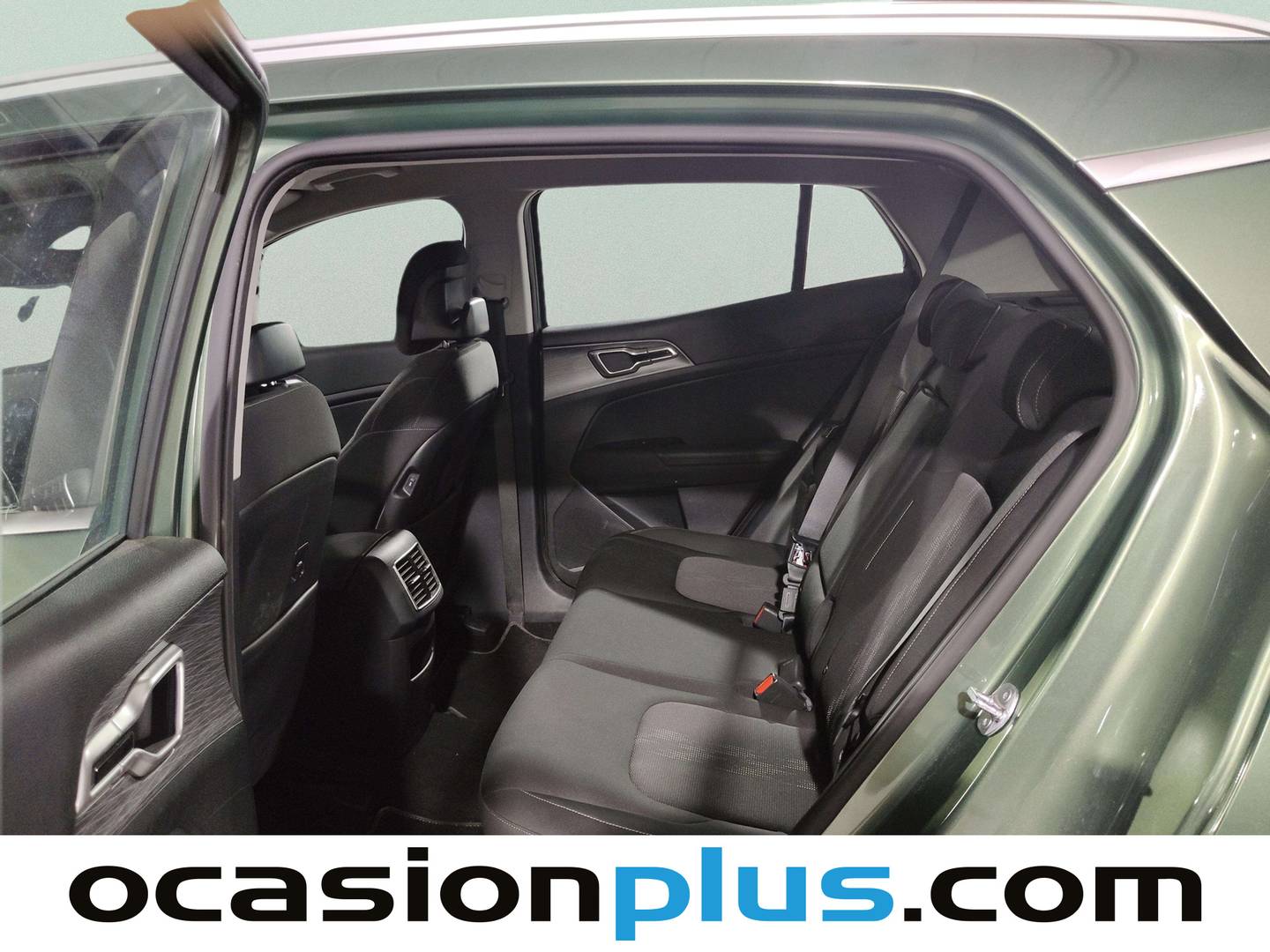 Foto asientos traseros KIA Sportage KIA Sportage 1.6 CRDi MHEV Drive 4x2 (136 CV)