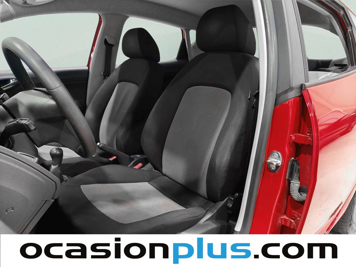 Foto asientos delanteros Seat Ibiza Seat Ibiza 1.2 TSI Reference Plus (90 CV)