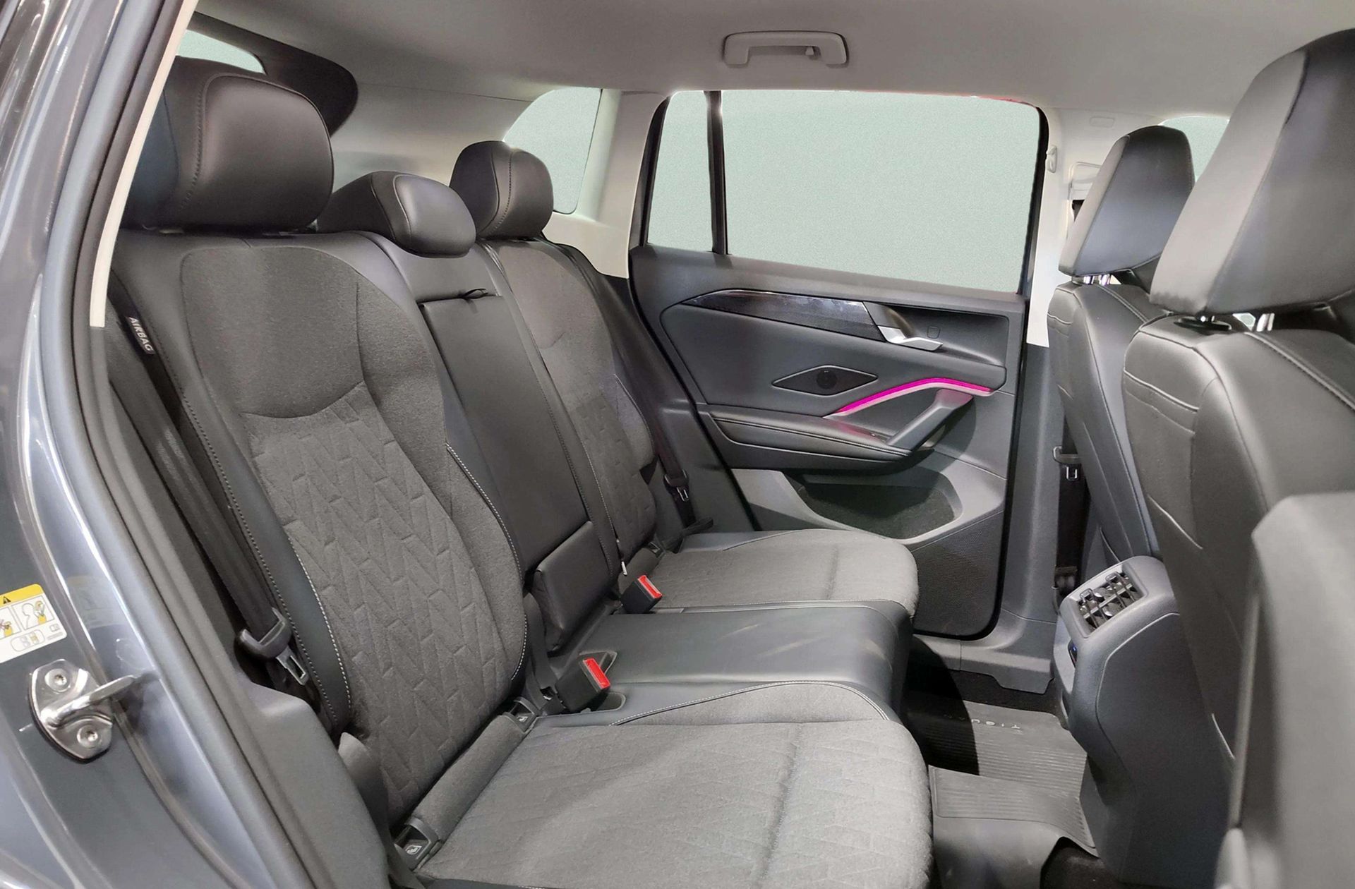 Volkswagen Tiguan ``Más`` 1.5 eTSI DSG - foto 18