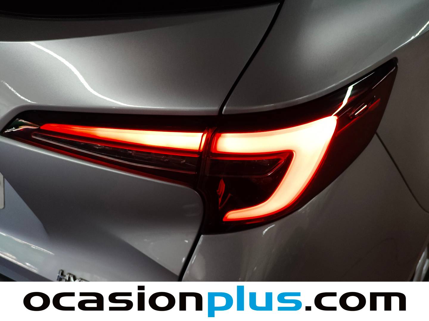Acabados Toyota Corolla Toyota Corolla 140H Active Plus Touring Sport (140 CV)
