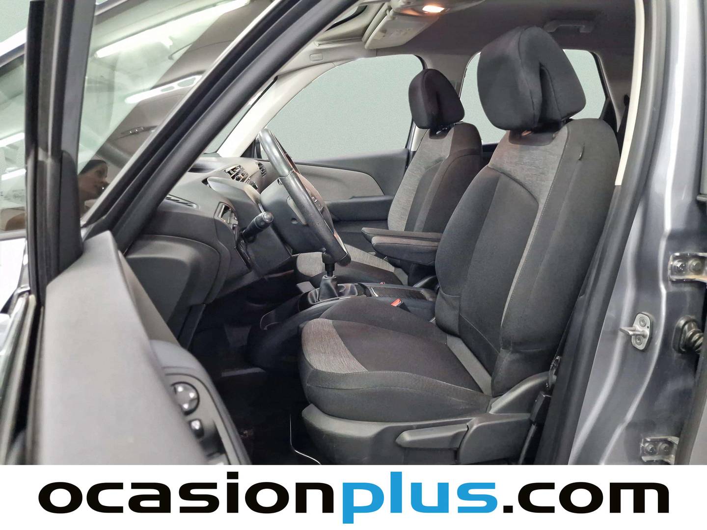 Foto asientos delanteros Citroën C4 Picasso Citroën C4 Picasso PureTech 130 S&S Live (130 CV)
