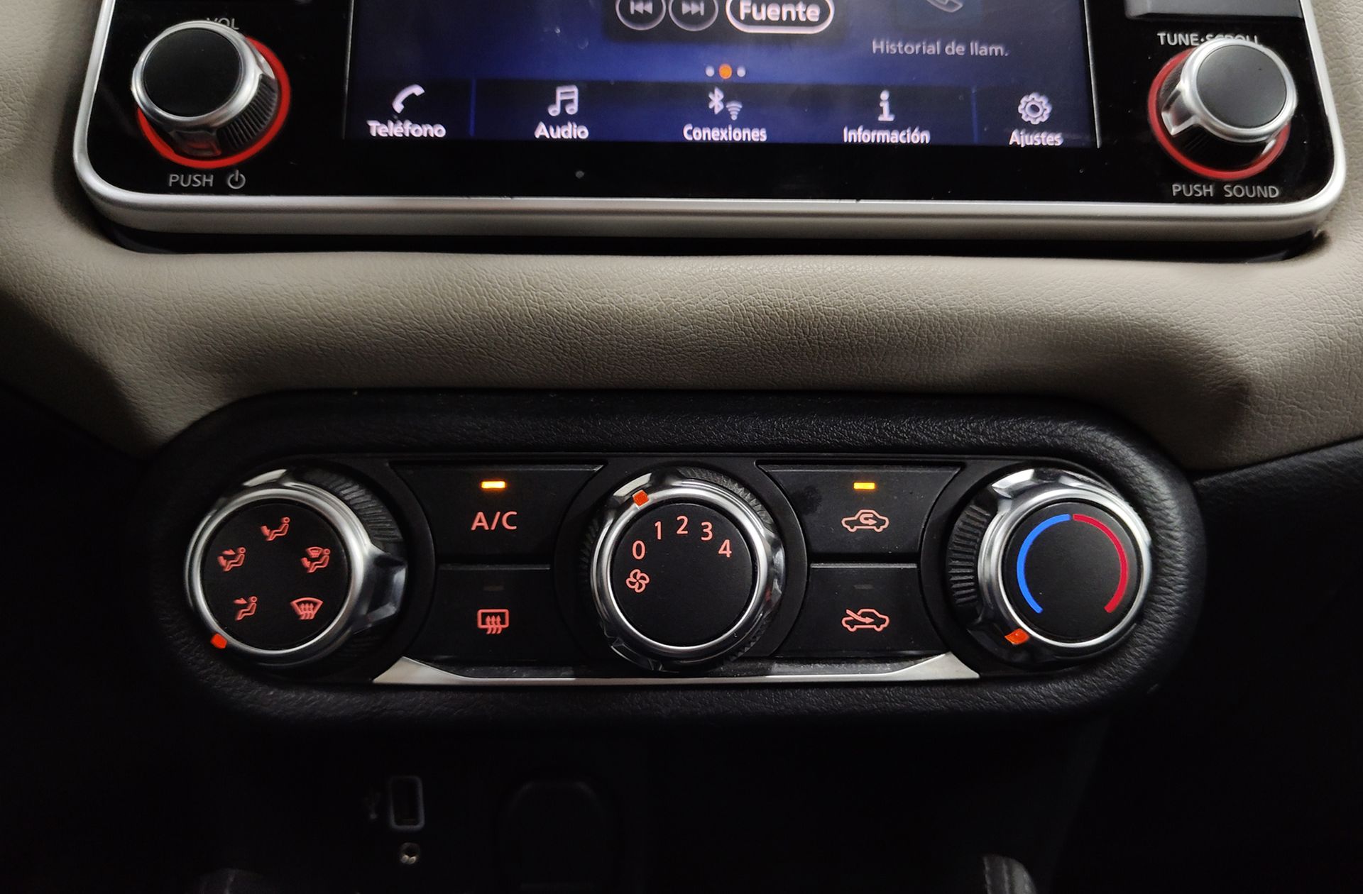 Nissan Micra IG-T 92 Acenta CVT - foto 27