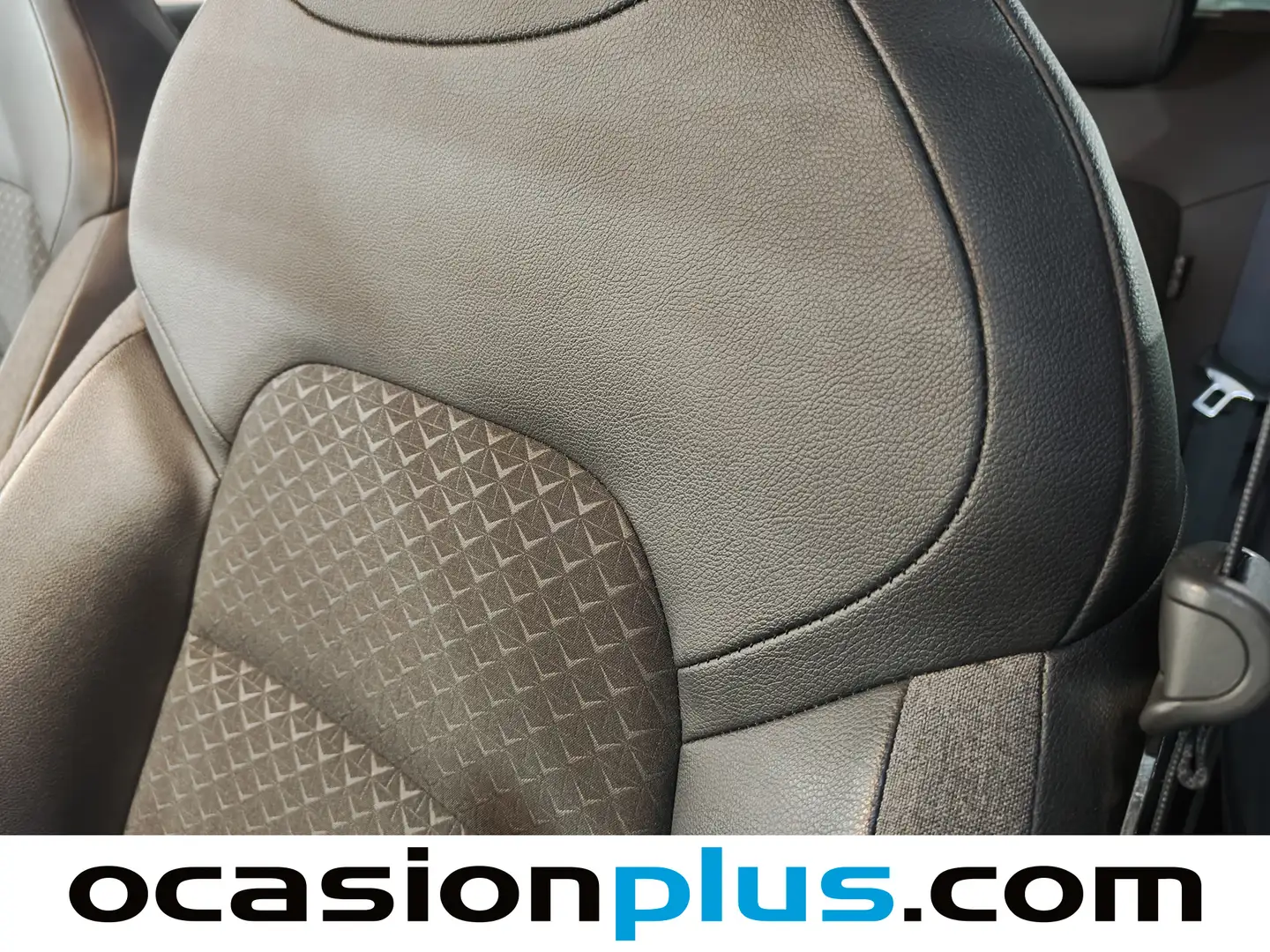 Foto Nissan JUKE Nissan Juke DIG-T N-Connecta 4x2 DCT (114 CV)