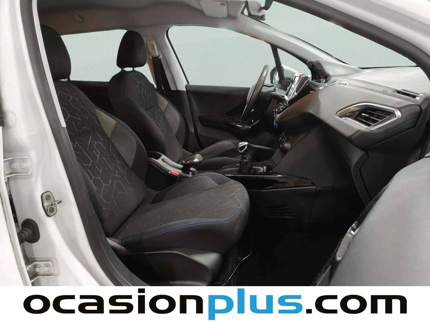 Peugeot 2008 Peugeot 2008 PureTech 110 S&S Signature (110 CV) 2019