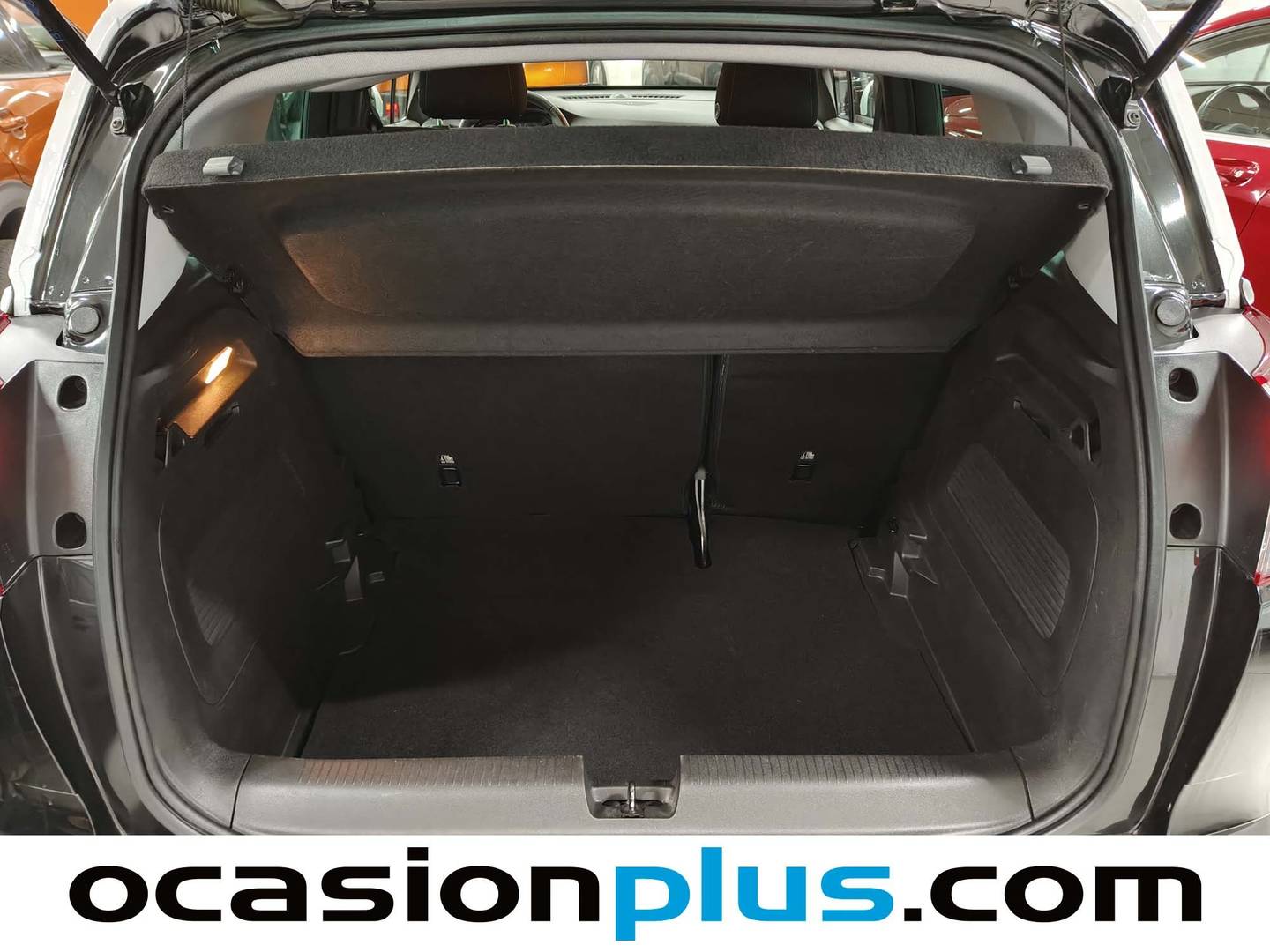 Foto Opel Crossland X Opel Crossland X 1.2 S&S Design Line 120 Aniversario (110 CV)