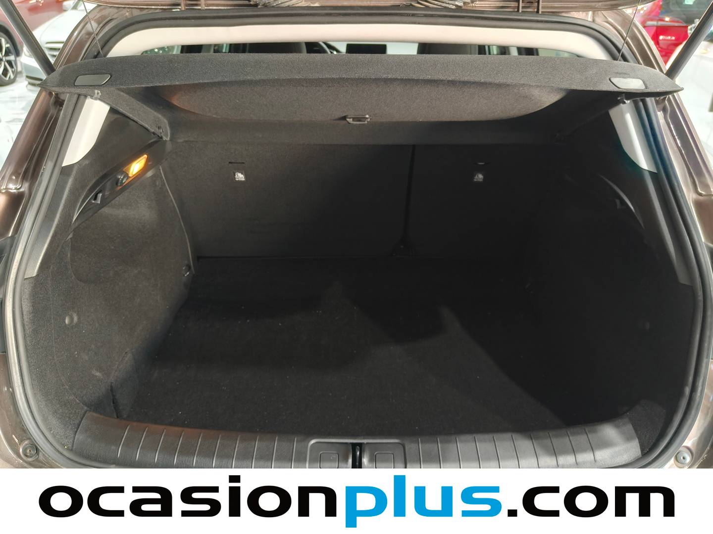 Fotos maletero Fiat Tipo Fiat Tipo 1.4 T-Jet Lounge (120 CV)