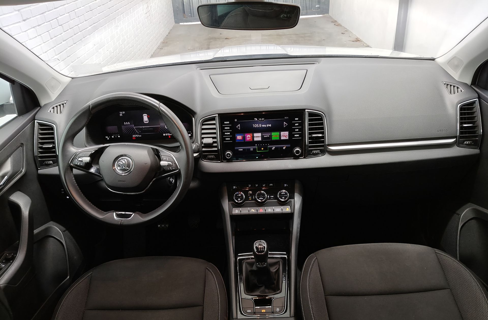 Škoda Karoq 2.0 TDI Selection 85 - foto 6