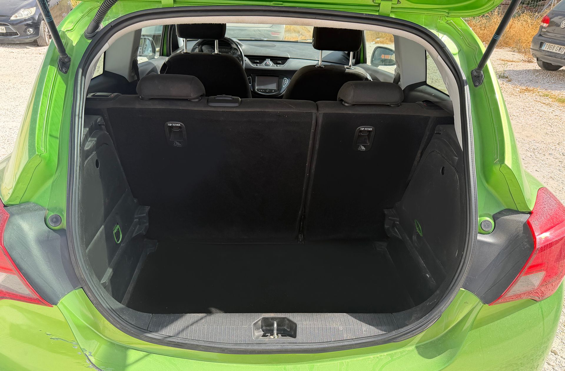 Opel Corsa 1.4 Selective - foto 12