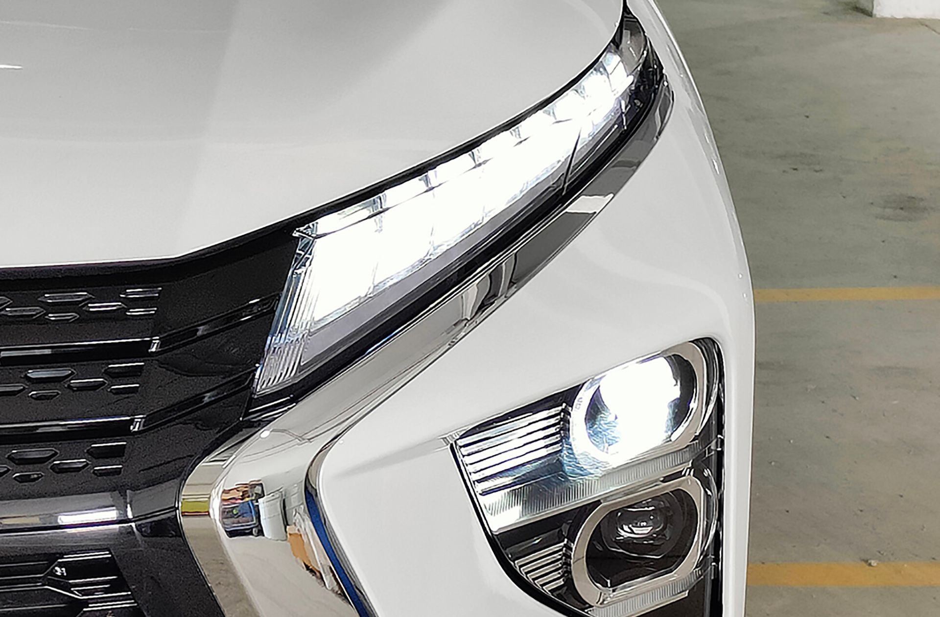 Mitsubishi Eclipse Cross 2.4 PHEV Kaiteki 4WD - foto 18