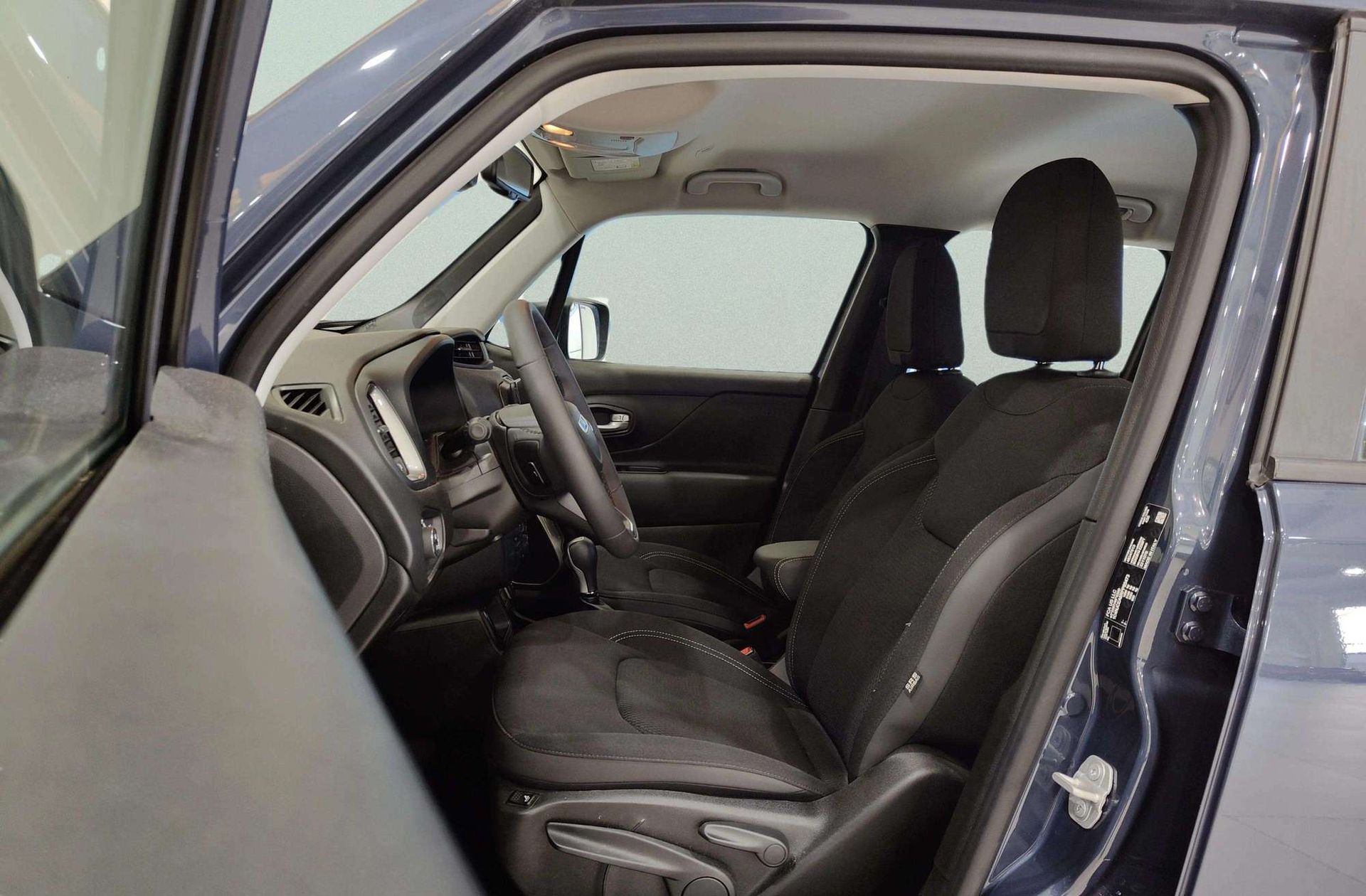 Jeep Renegade eHybrid 1.5 Limited ATX - foto 11