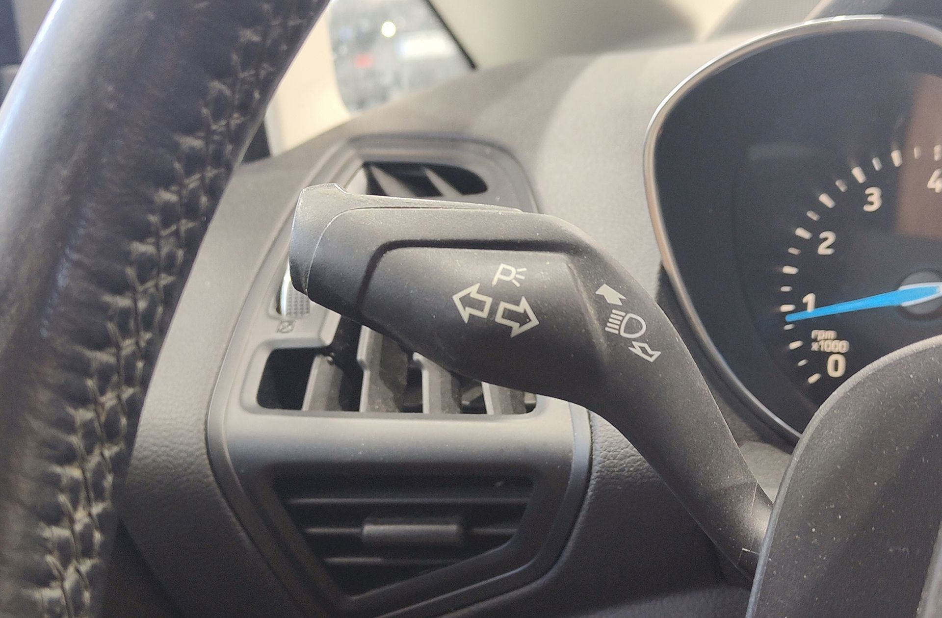 Ford C-Max 1.0 EcoBoost Trend+ - foto 20