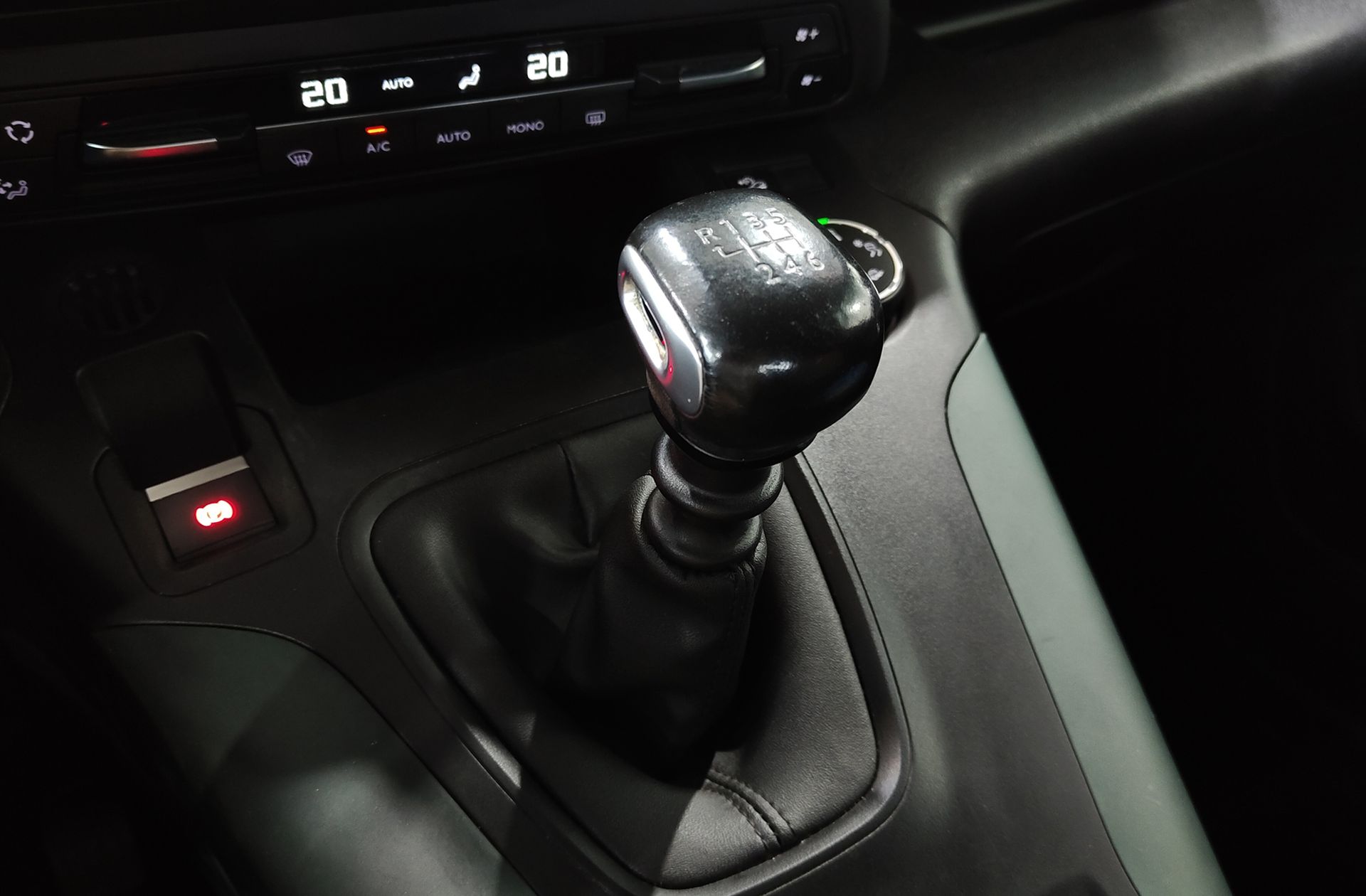 Citroën Berlingo BlueHDi 130 Talla M Shine - foto 5