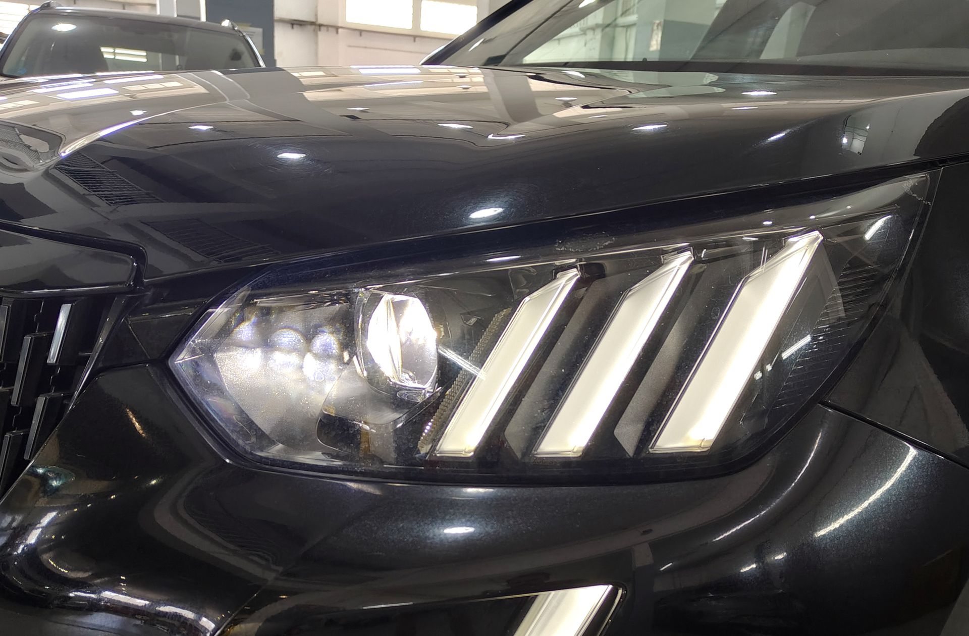 Peugeot 2008 PureTech 130 GT - foto 15