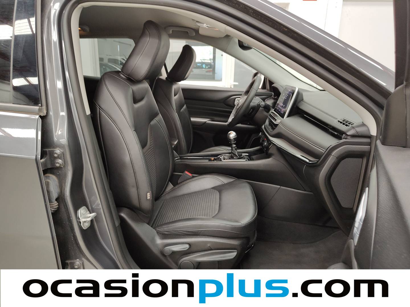 Foto Jeep Compass Jeep Compass 1.3 Gse Night Eagle FWD MT (130 CV)