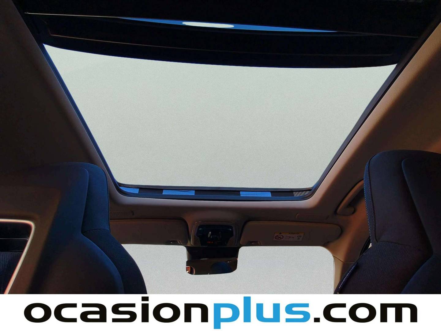 Extras y acabados del Lynk & Co 01 Lynk & Co 01 1.5 PHEV (261 CV)