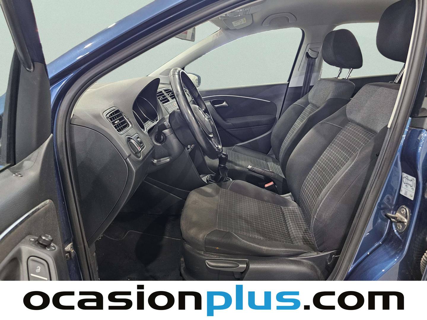 Foto asientos delanteros Volkswagen Polo Volkswagen Polo A-Polo Plus 1.2 TSI BMT (90 CV)