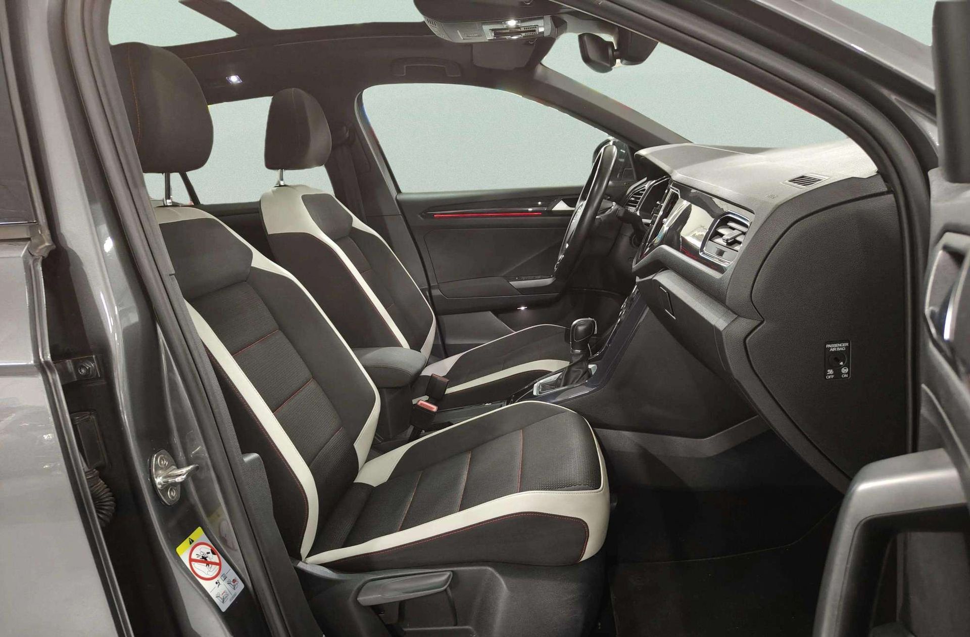 Volkswagen T-Roc Sport 1.5 TSI EVO DSG - foto 21