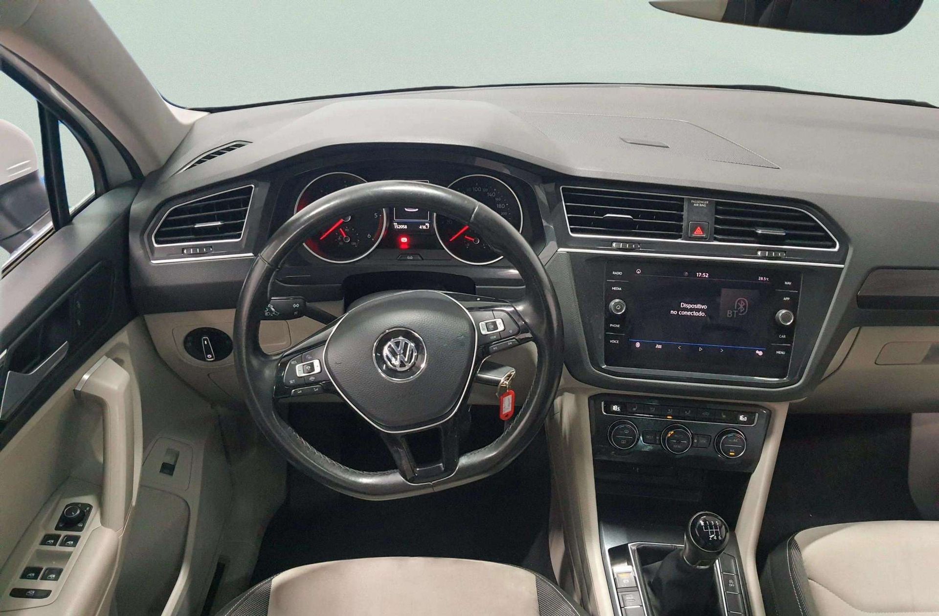 Volkswagen Tiguan Sport 2.0 TDI Pack R-Line - foto 26