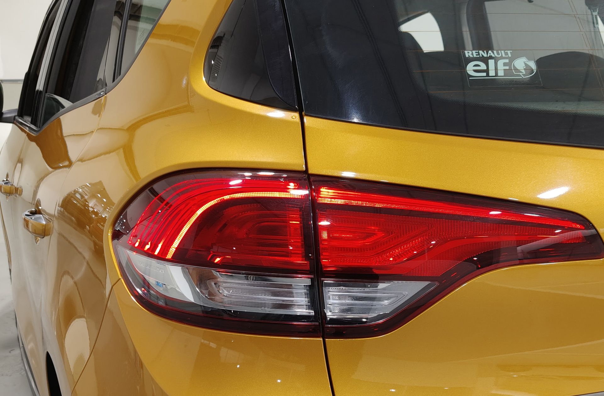 Renault Scénic Zen Energy dCi - foto 16