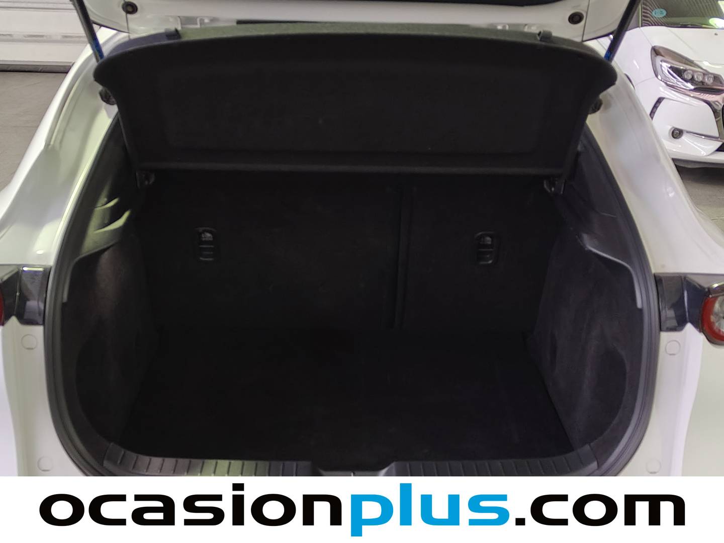 Foto Mazda CX-30 Mazda CX-30 2.5 e-Skyactive G MHEV Prime-Line AT (140 CV)