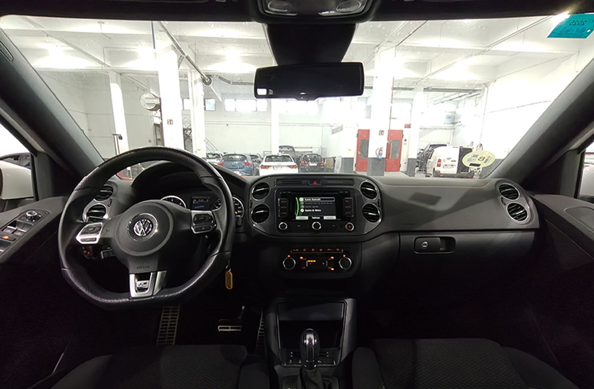 Volkswagen Tiguan Business 2.0 TDI BMT 4Motion - foto 7