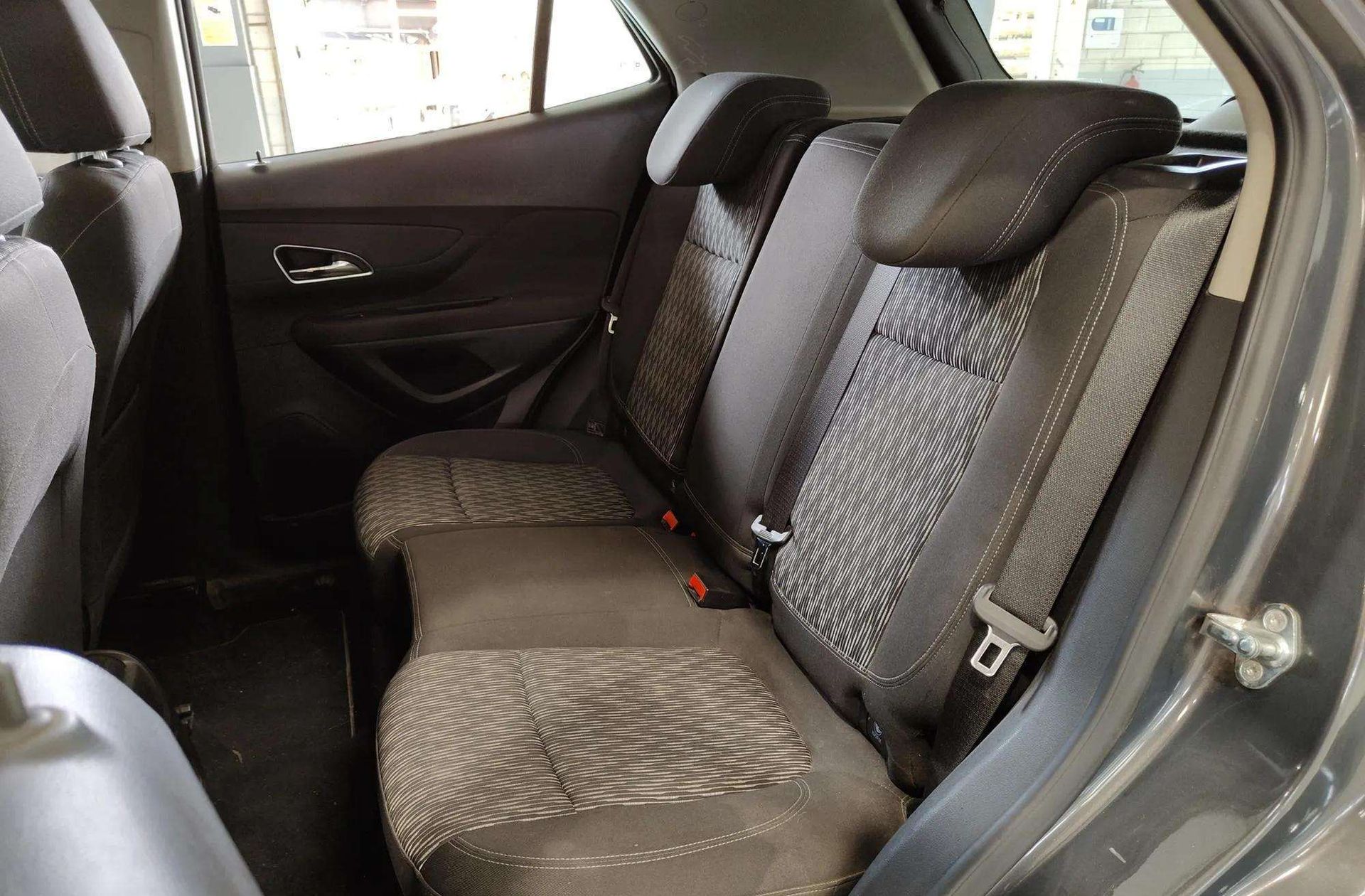 Opel Mokka 1.6 CDTi Selective 4x2 - foto 9