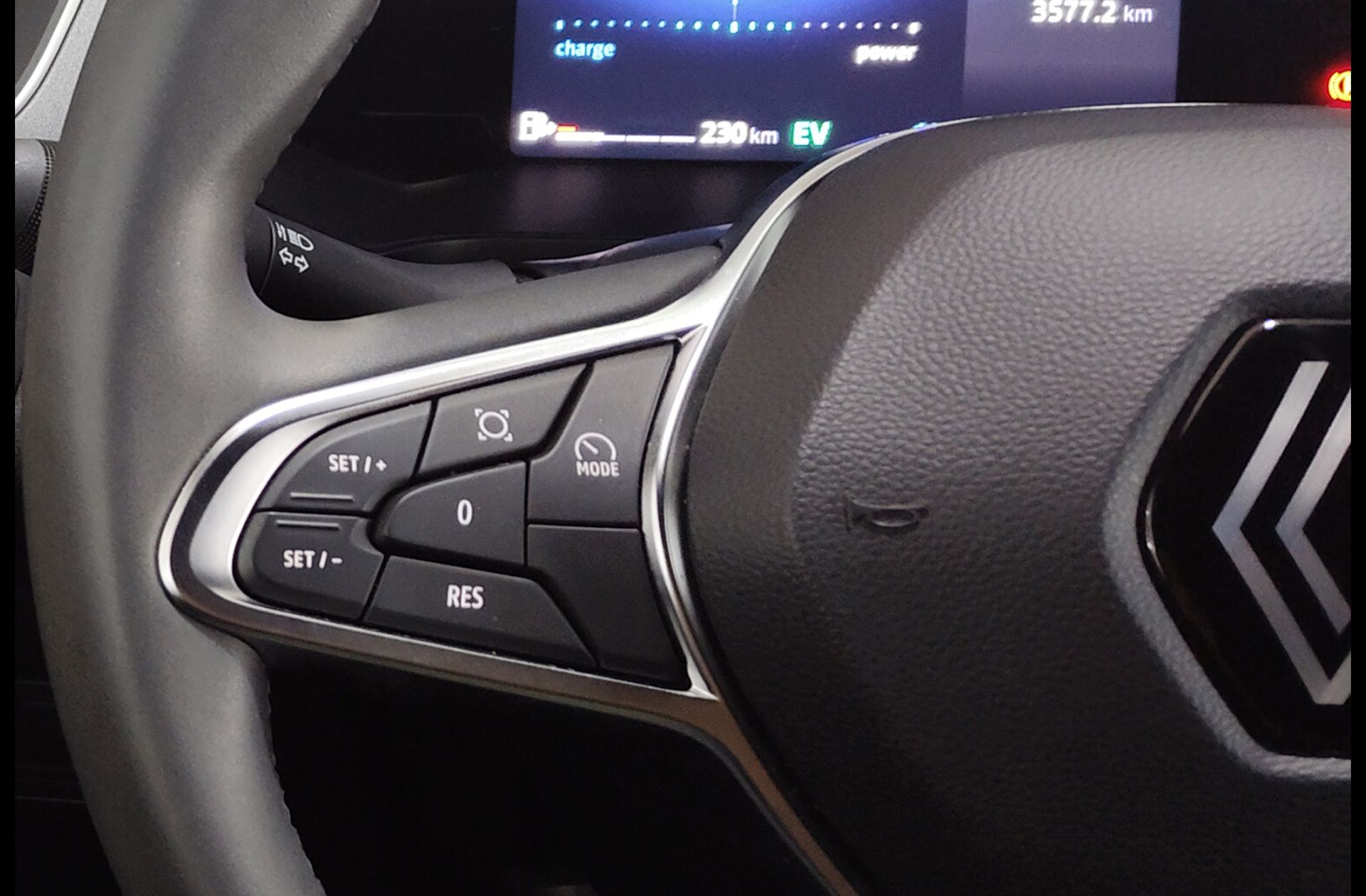 Renault Captur Techno E-Tech Híbrido - foto 24