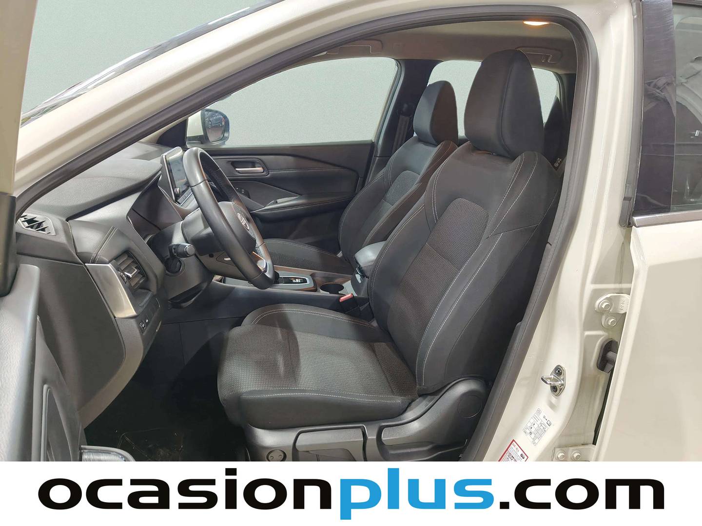 Foto asientos delanteros Nissan QASHQAI Nissan Qashqai E-POWER Acenta (190 CV)