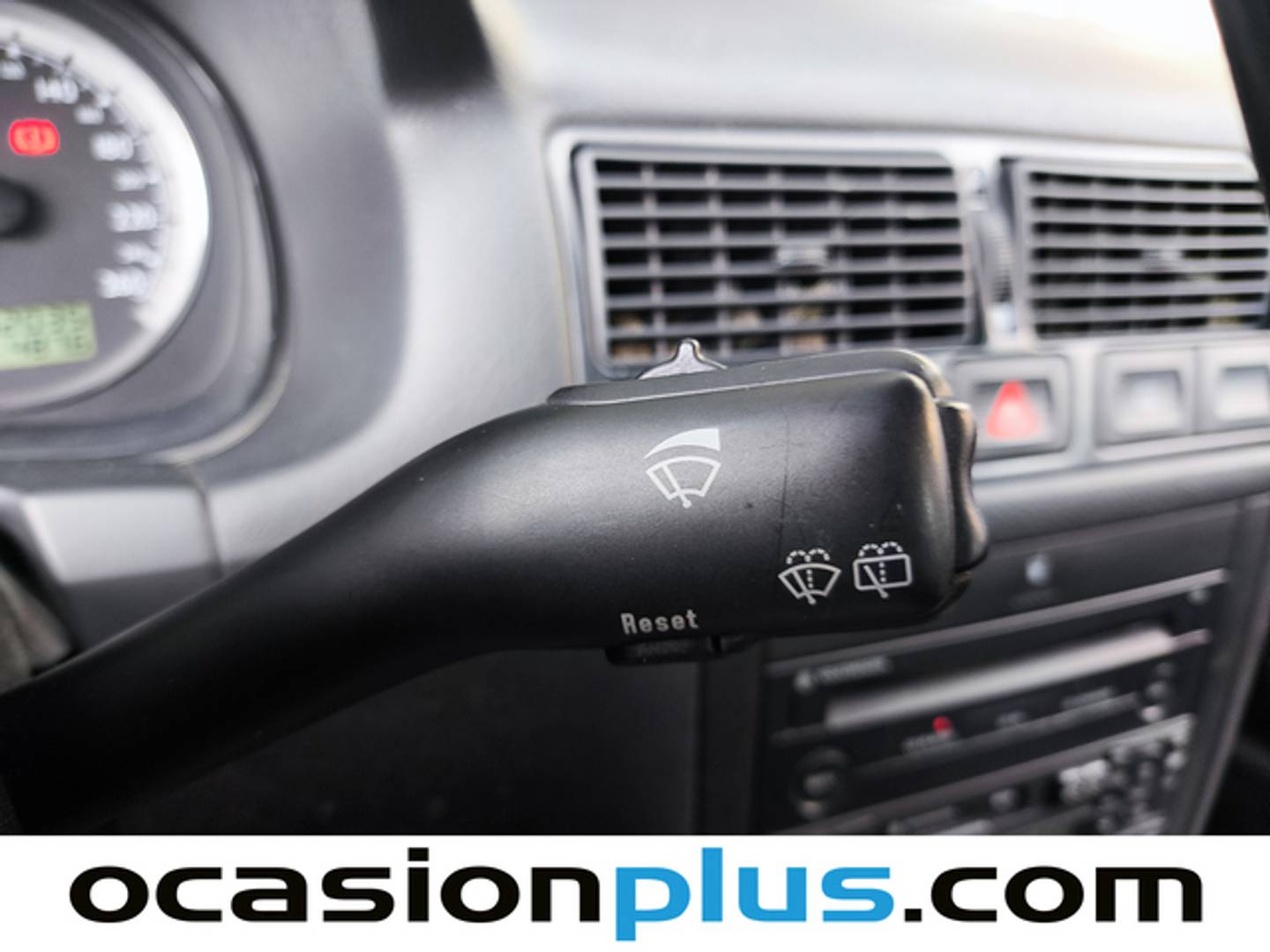 Equipamiento del Volkswagen Golf Volkswagen Golf Advance 1.9 TDI (110 CV)