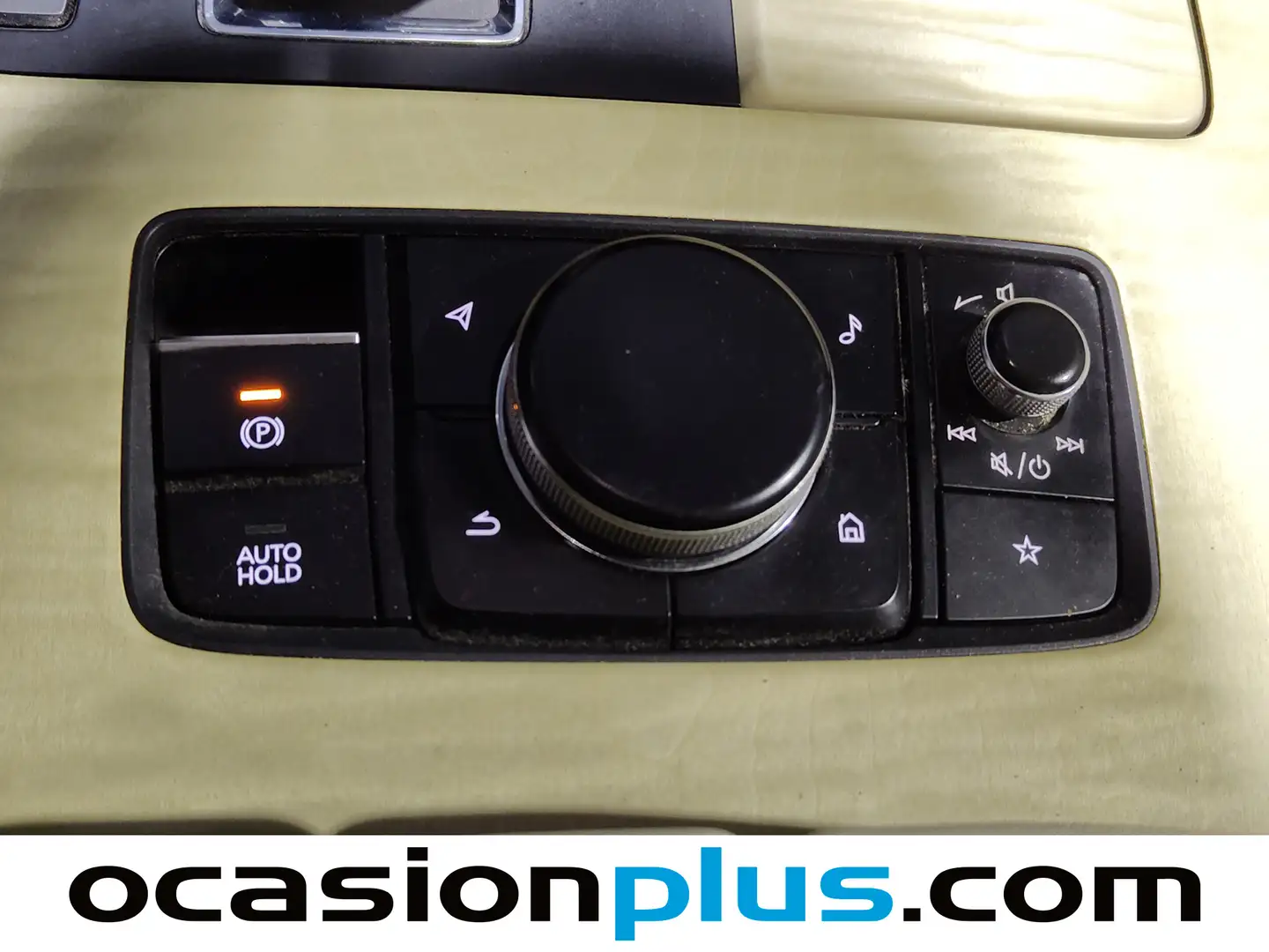 Foto Mazda CX-60 Mazda CX-60 2.5 e-Skyactiv PHEV Takumi (327 CV)