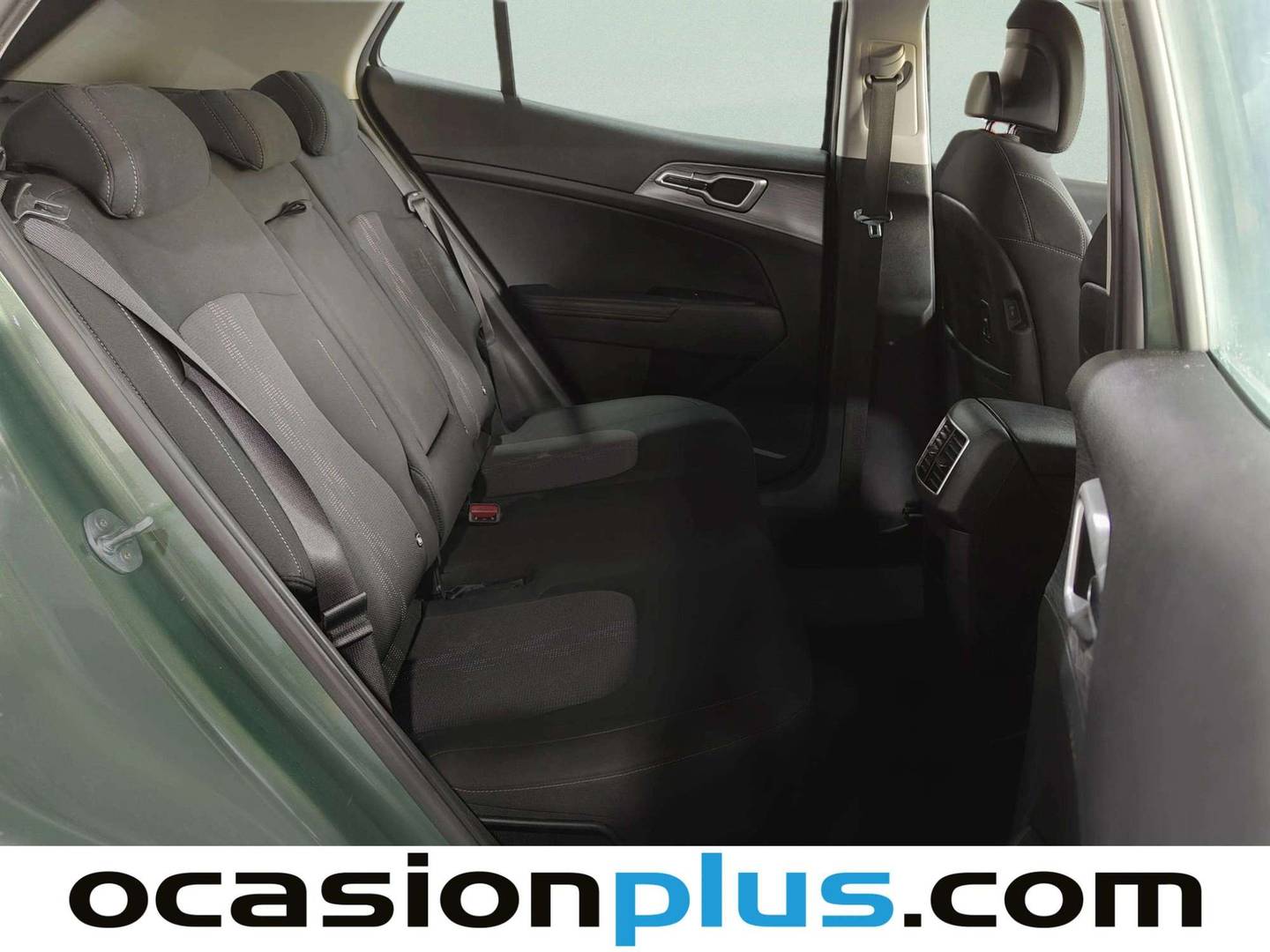 Foto asientos traseros KIA Sportage KIA Sportage 1.6 T-GDi MHEV Drive 4x2 (150 CV)