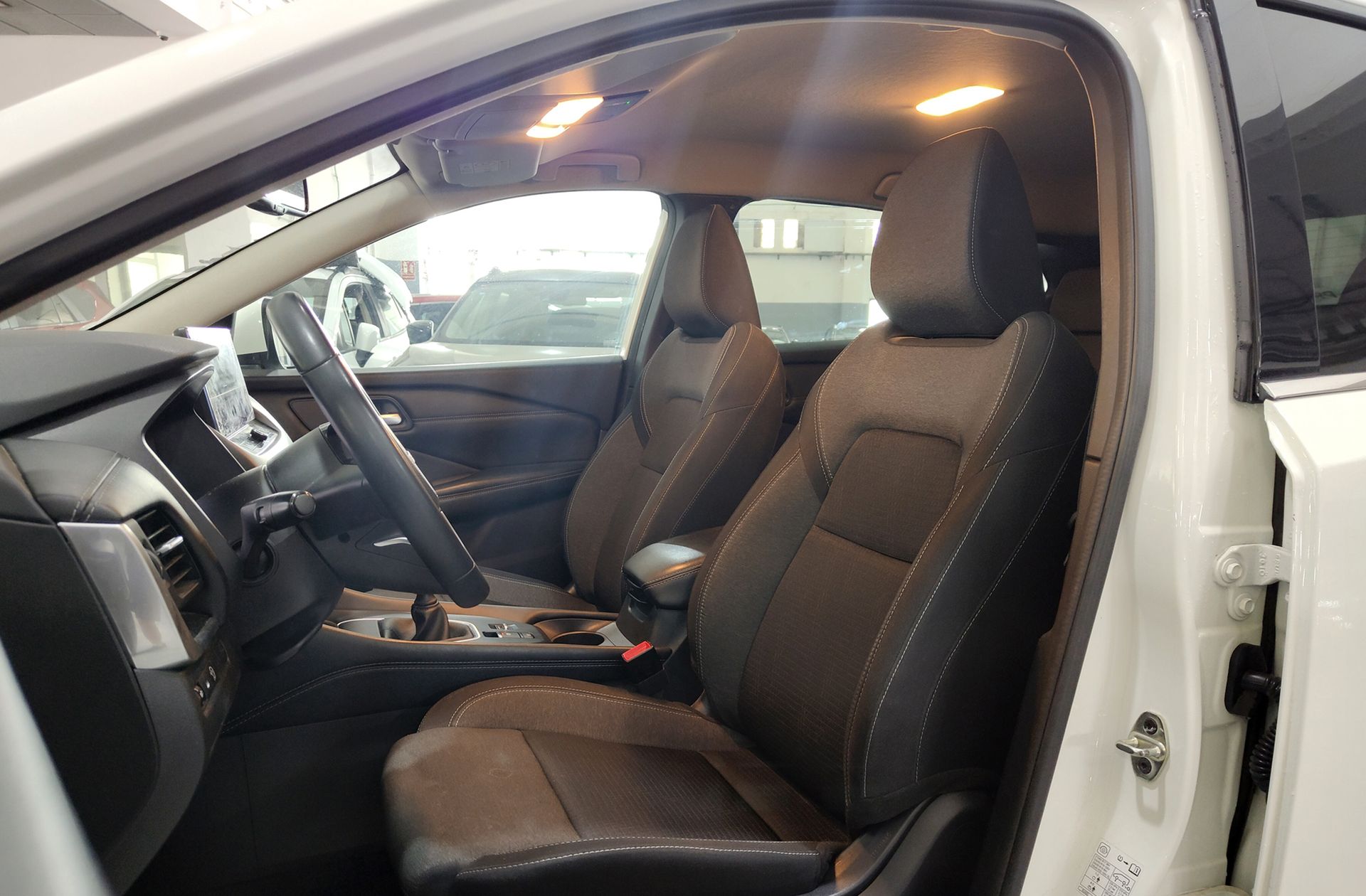 Nissan Qashqai DIG-T 140 mHEV N-Connecta 4x2 - foto 11