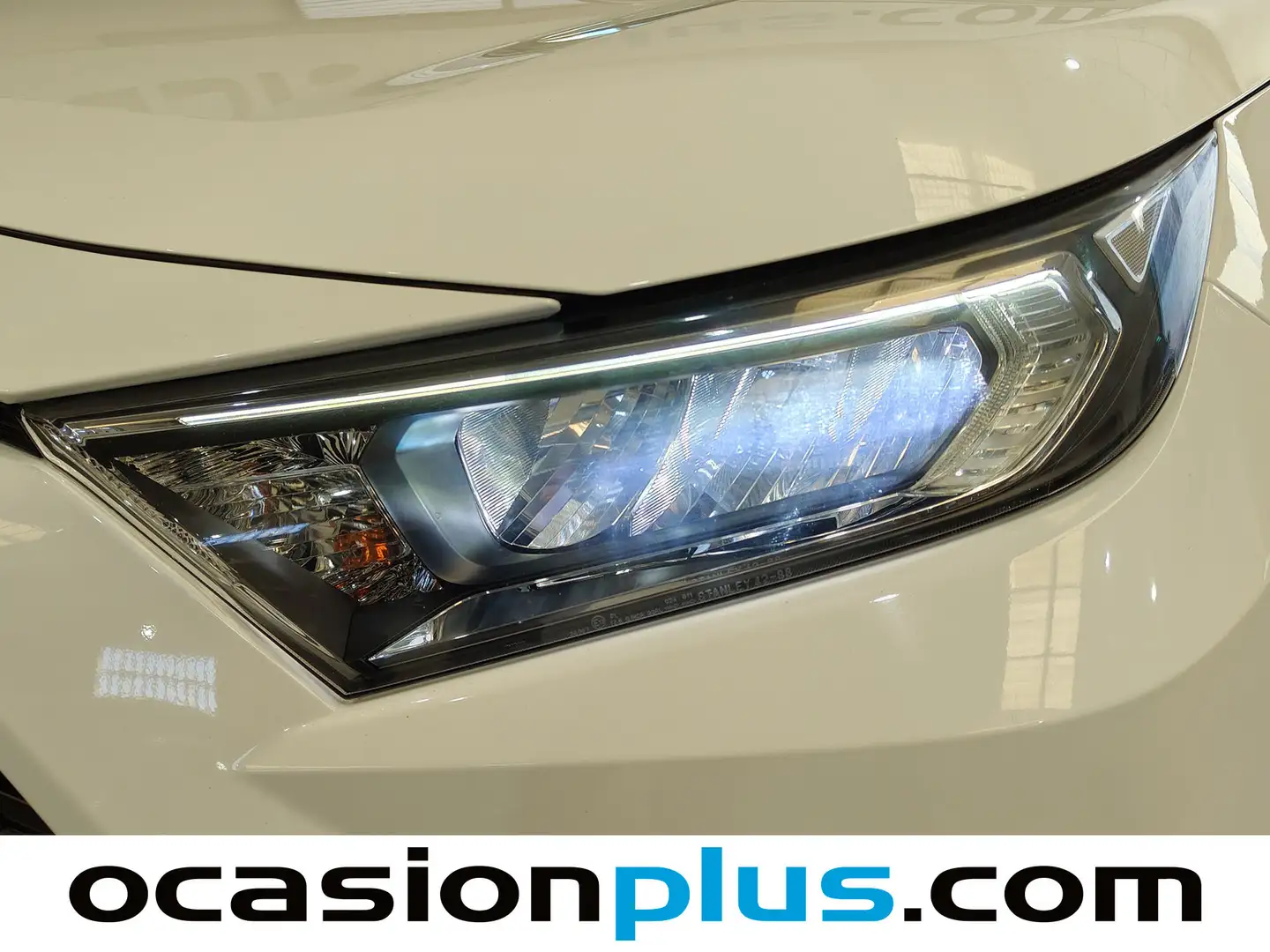 Foto Toyota Rav4 Toyota Rav4 220H Business 4WD (222 CV)