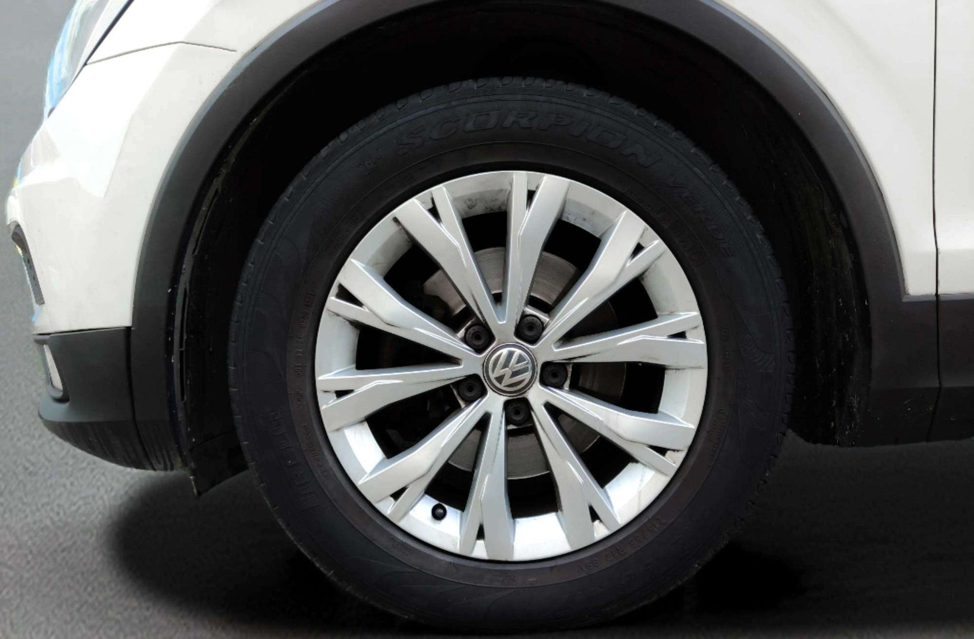 Volkswagen Tiguan Edition 2.0 TDI BMT - foto 42