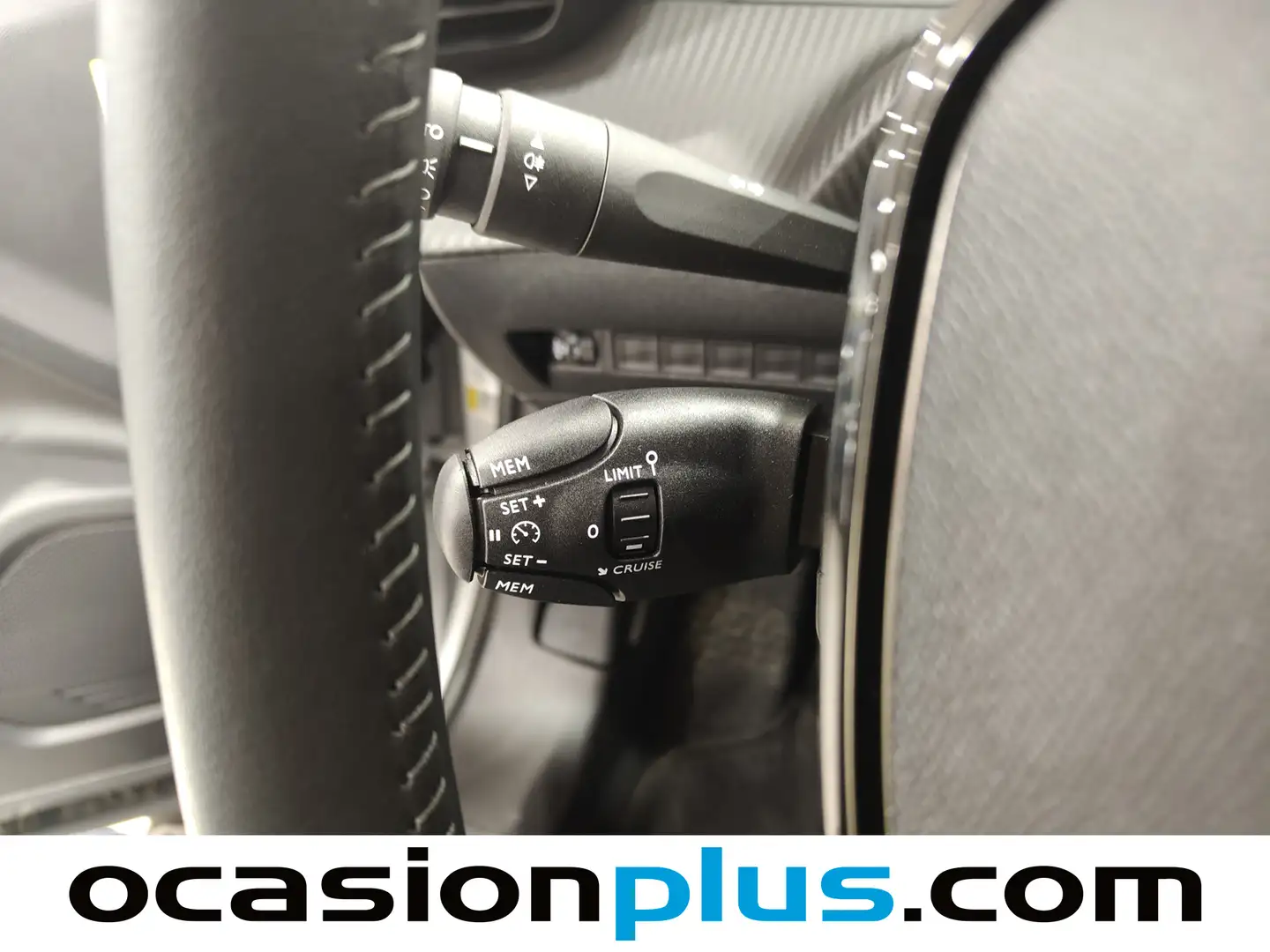 Foto Peugeot 2008 Peugeot 2008 PureTech 100 S&S Allure (100 CV)