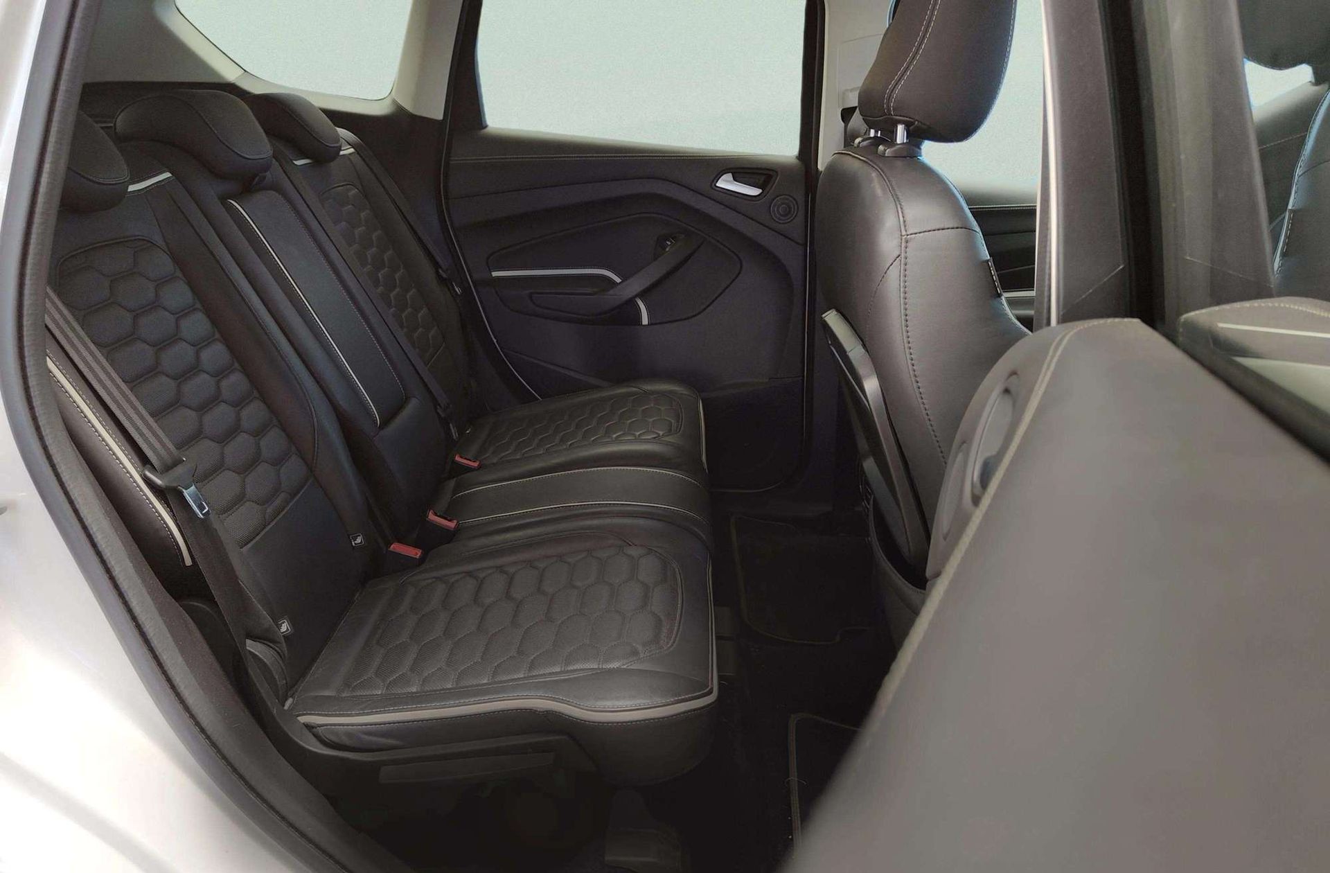 Ford Kuga 1.5 EcoBoost Vignale 4x2 - foto 20