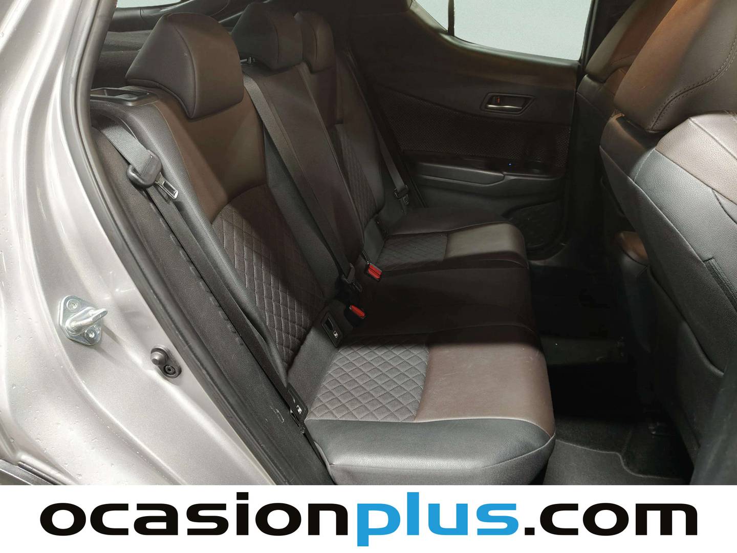 Foto Toyota C-HR Toyota C-HR 1.8 125H Style Plus (122 CV)