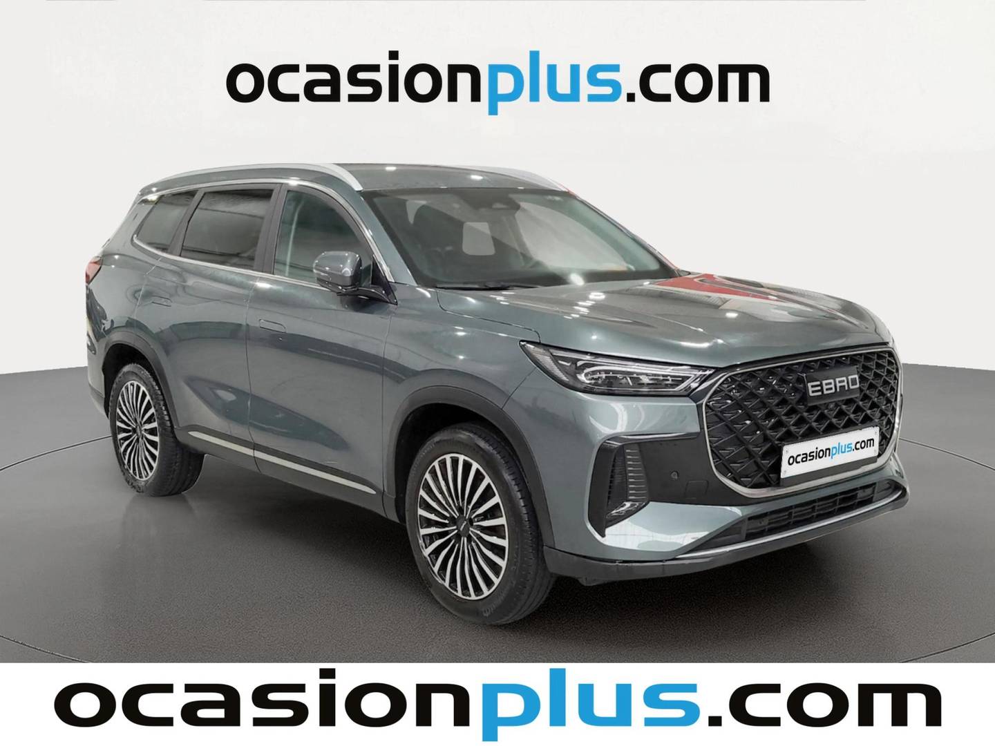 Foto delantera EBRO S800 EBRO S800 1.6 TGDI Premium DCT (147 CV) 7 PLAZAS derecha