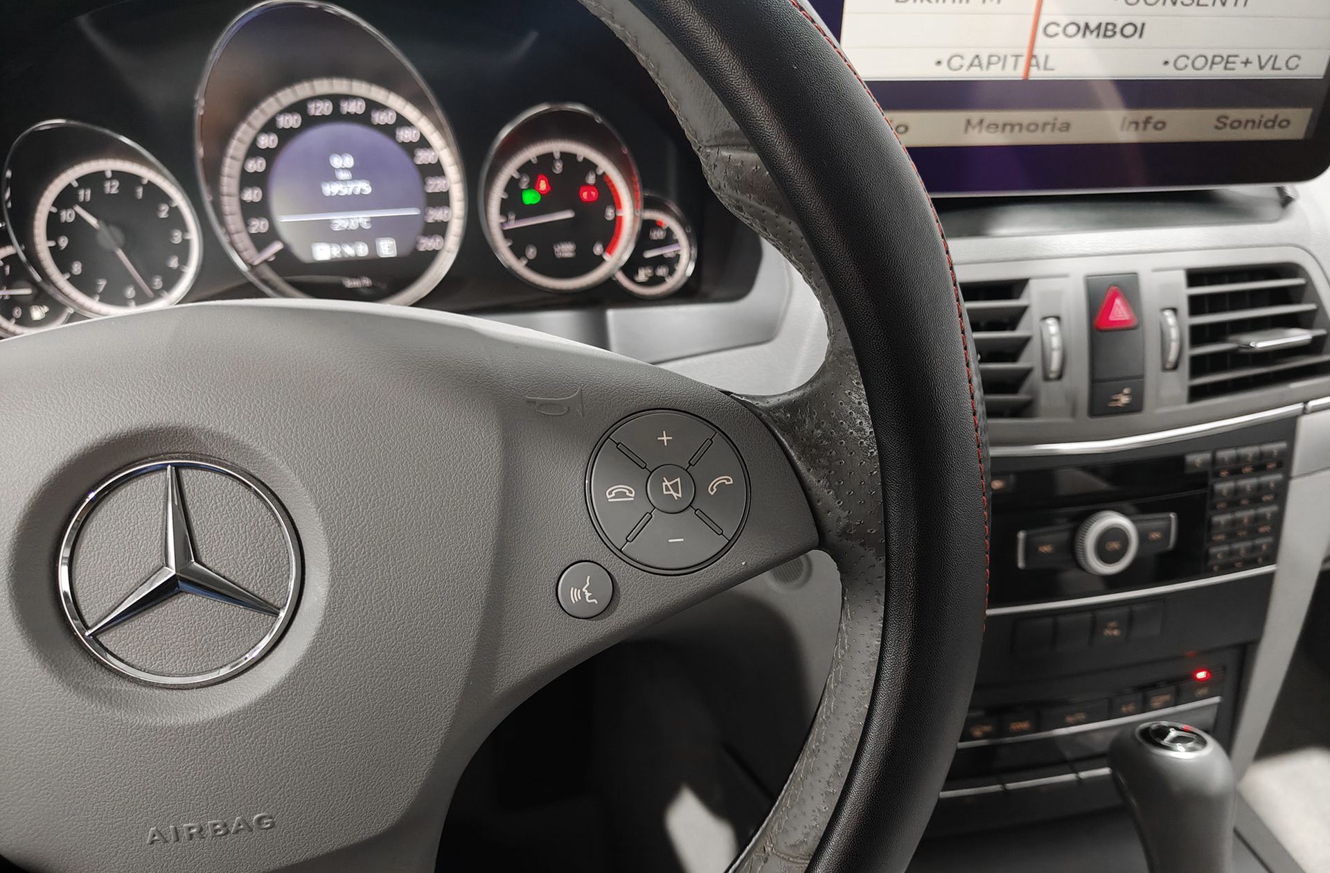 Mercedes-Benz Clase E E 220 CDI Coupe BE Elegance - foto 28