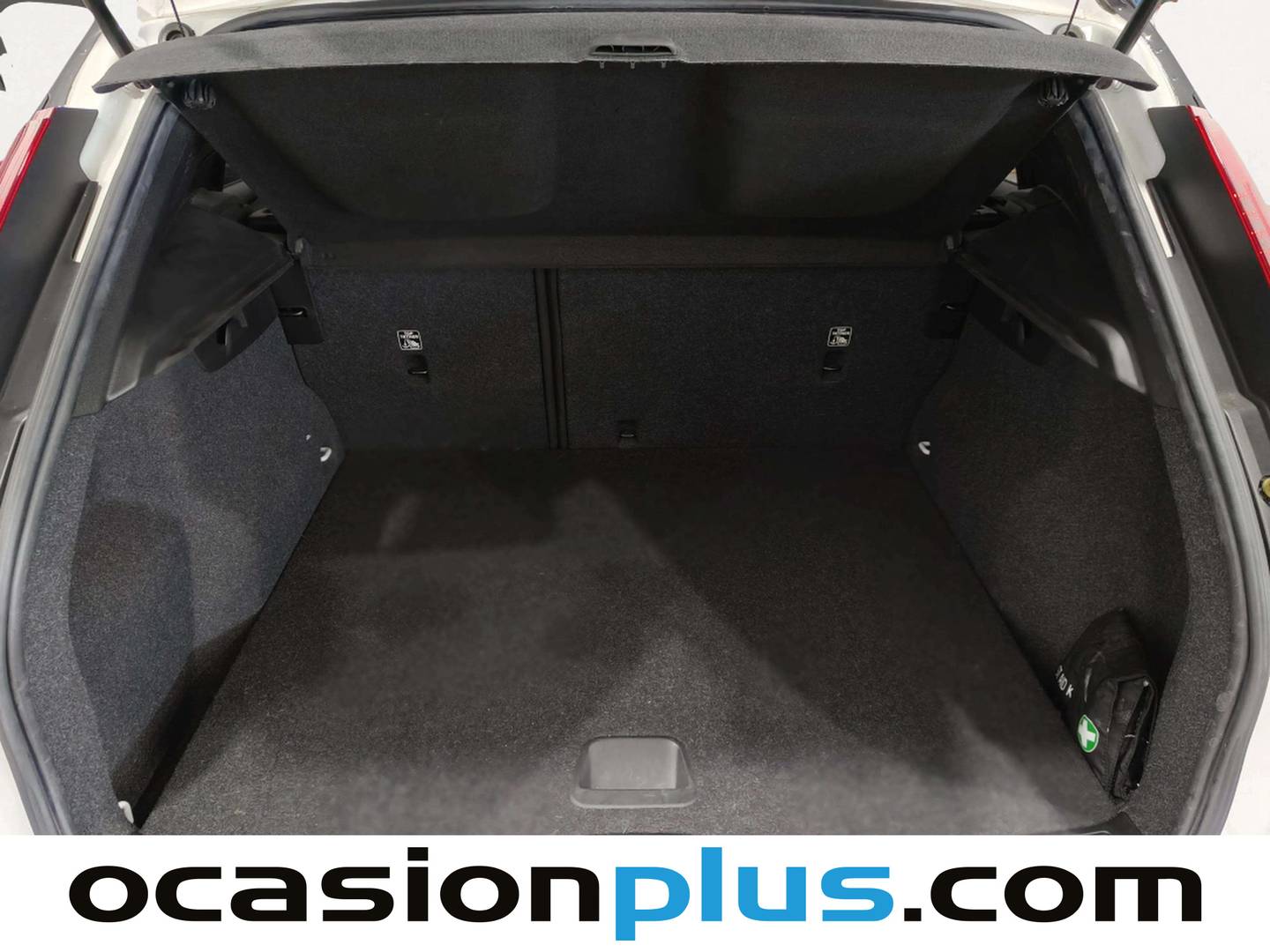 Fotos maletero Volvo XC40 Volvo XC40 T3 (156 CV)