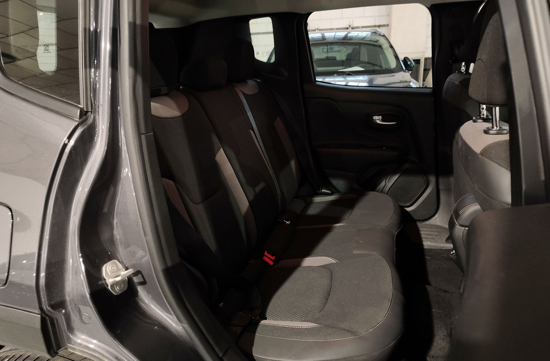 Jeep Renegade eHybrid 1.5 Limited ATX - foto 14