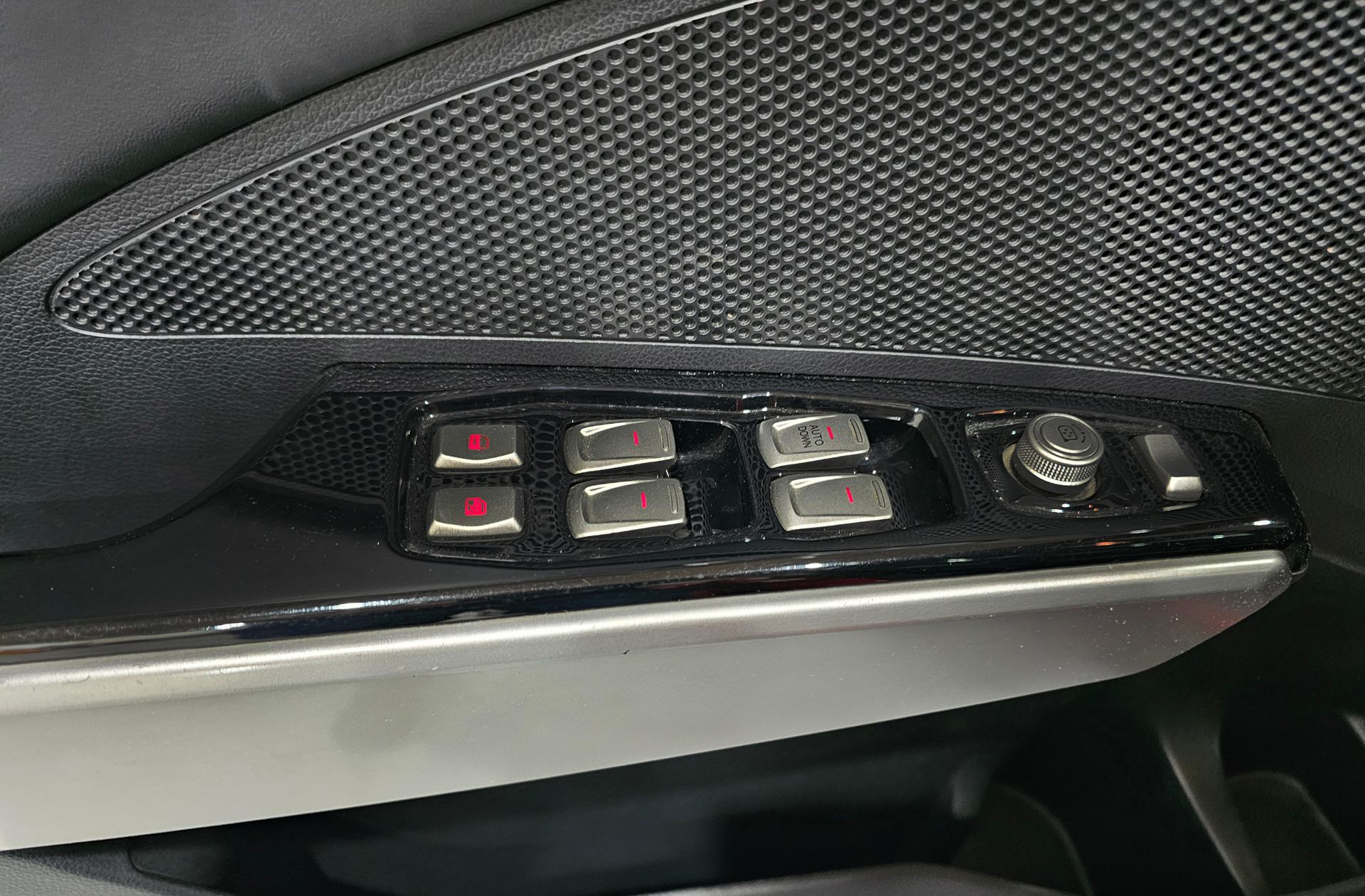 SsangYong Tivoli D16T Premium 4x2 - foto 32