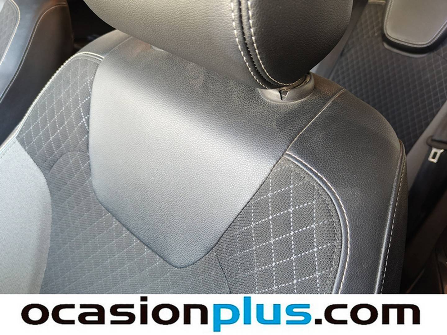 Extras y acabados del Opel Grandland X Opel Grandland X 1.2 Turbo S&S ecoTEC Excellence (130 CV)