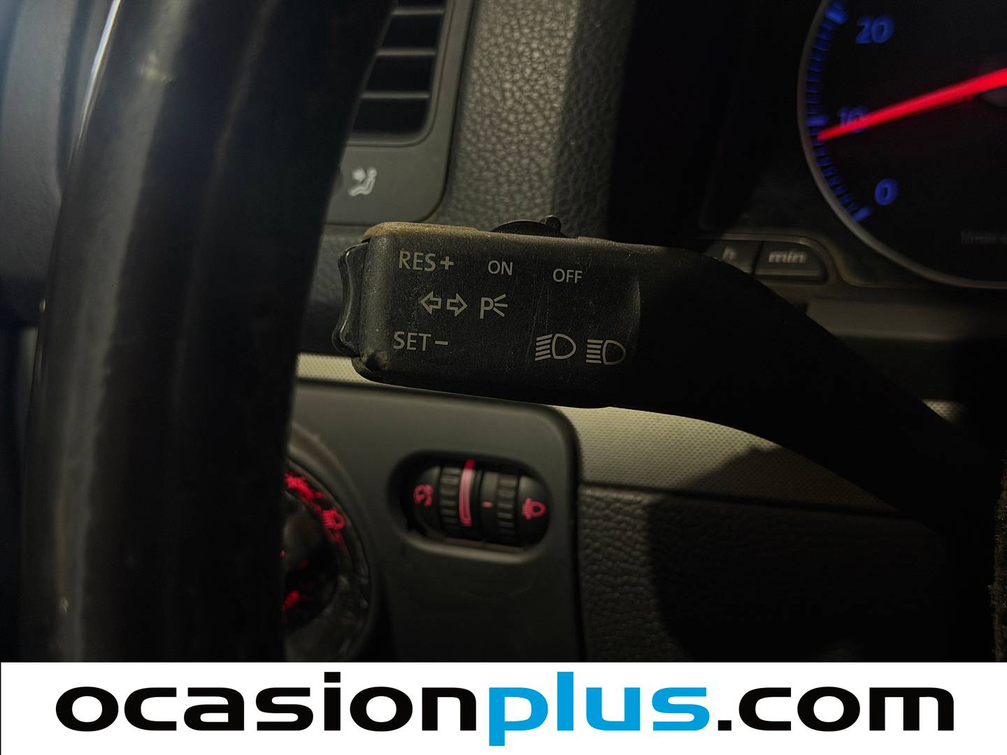 Extras y acabados del Volkswagen Golf Volkswagen Golf Highline 1.6 (102 CV)