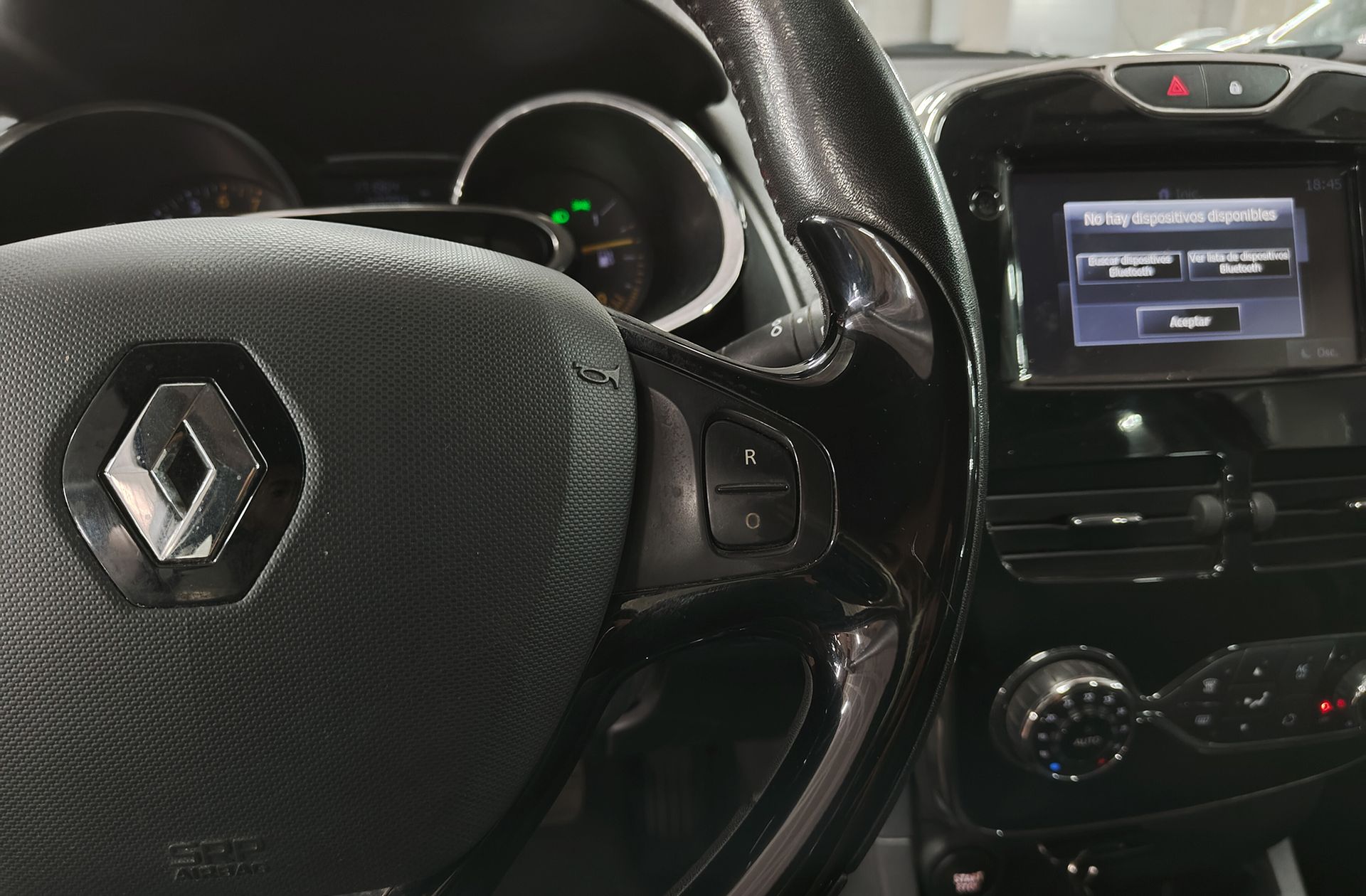 Renault Clio Expression Energy TCe - foto 24