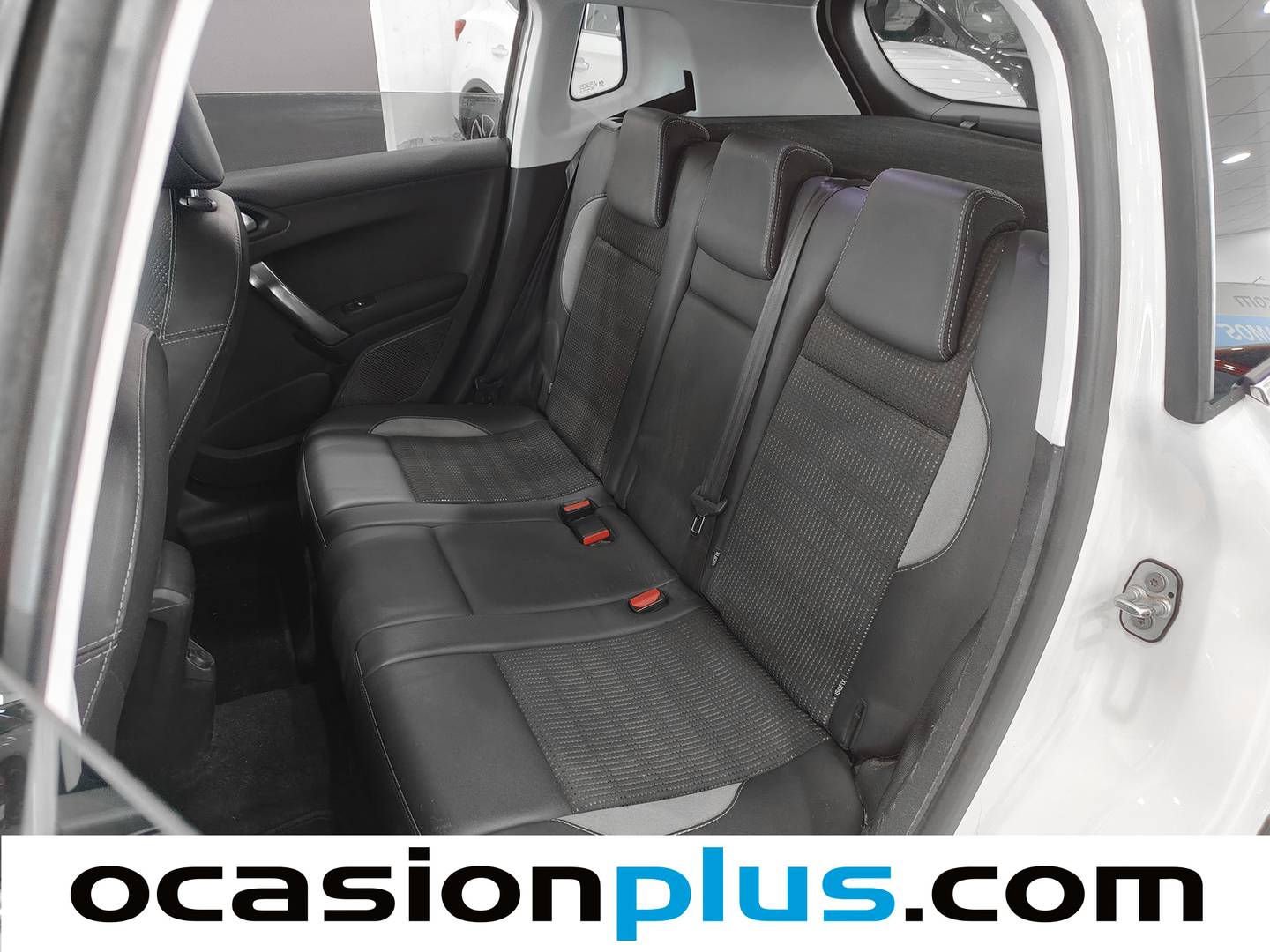 Foto asientos traseros Peugeot 2008 Peugeot 2008 PureTech 110 S&S Allure EAT6 (110 CV)