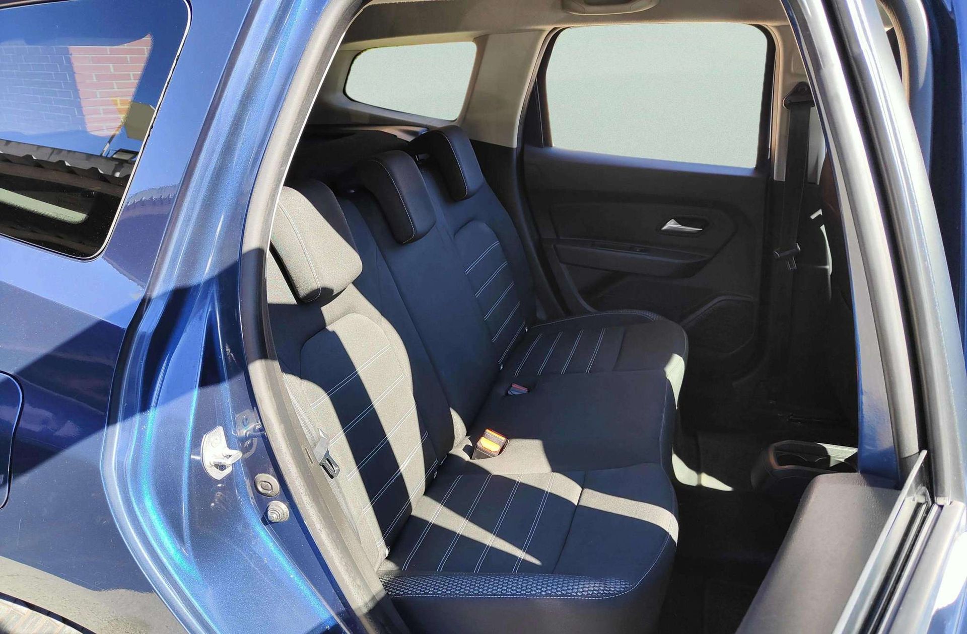 Dacia Duster 1.6 GLP Prestige 4x2 - foto 19